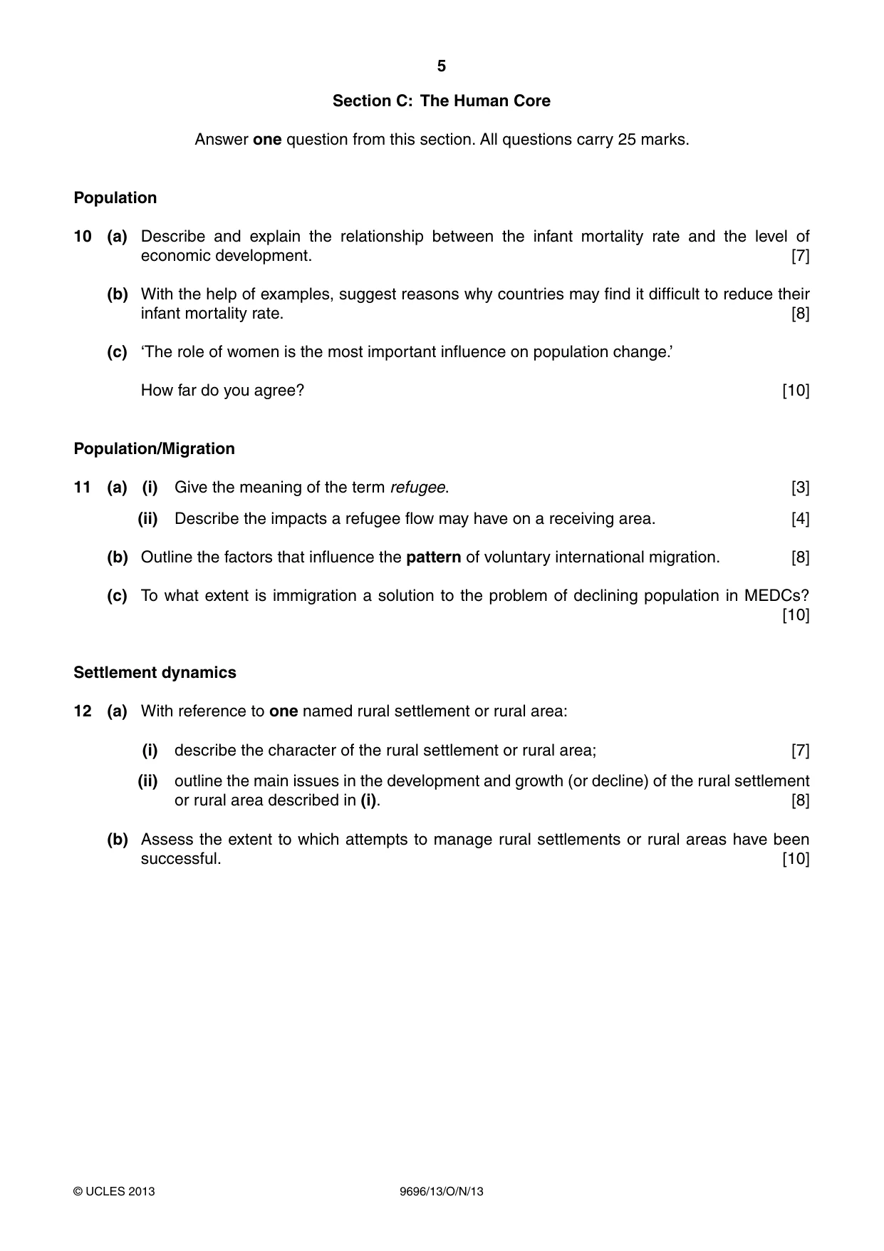 Cambridge A Level Geography 9696 2013 Oct/Nov Paper 1 · Variant 3 question paper, page 5 of 8