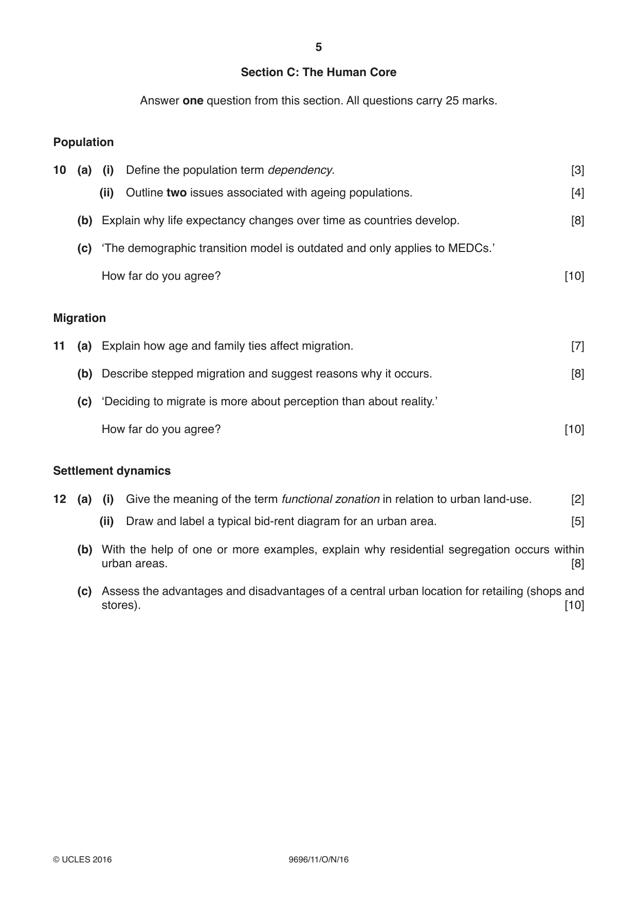 Cambridge A Level Geography 9696 2016 Oct/Nov Paper 1 · Variant 1 question paper, page 5 of 8