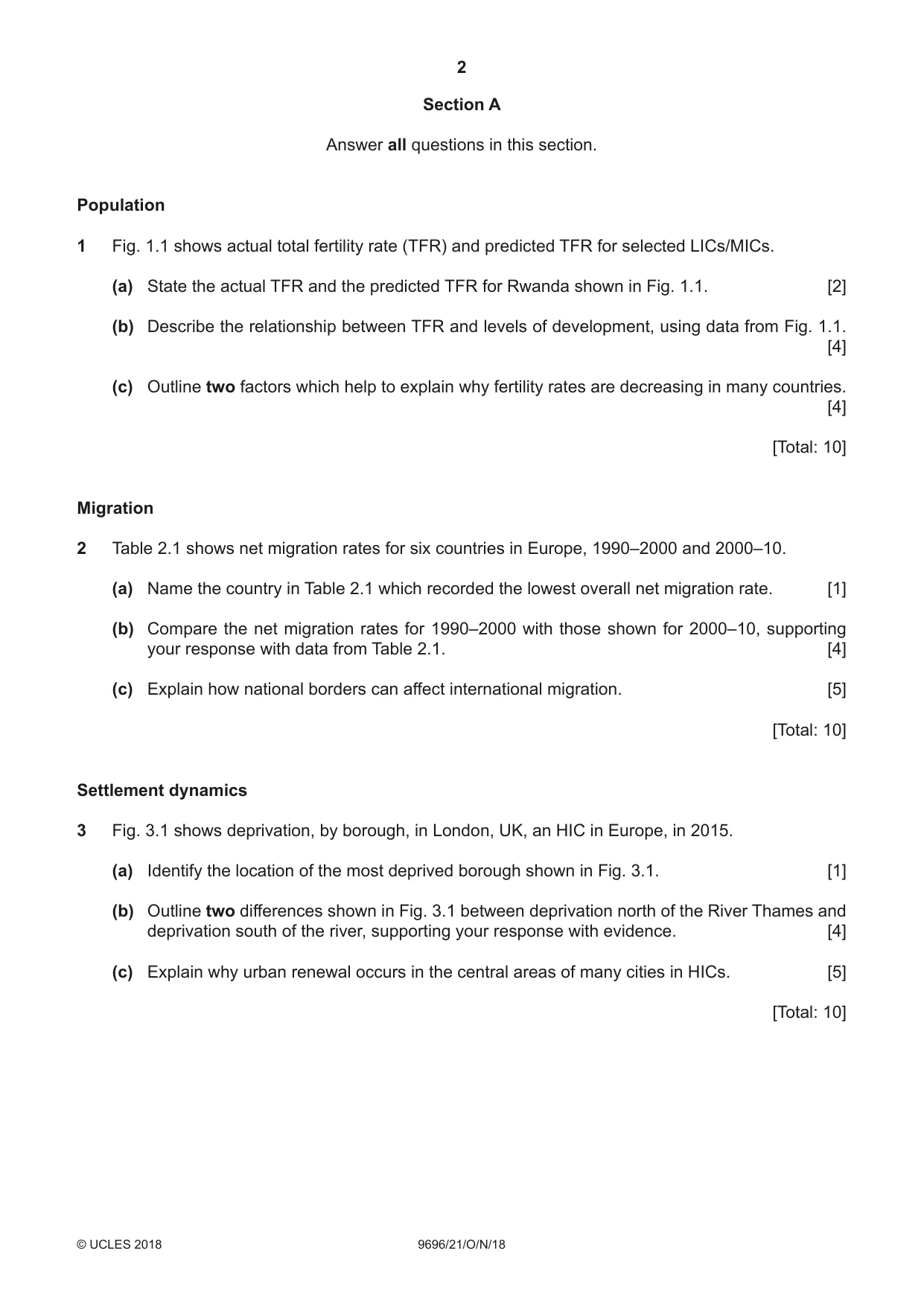 Cambridge A Level Geography 9696 2018 Oct/Nov Paper 2 · Variant 1 question paper, page 2 of 4
