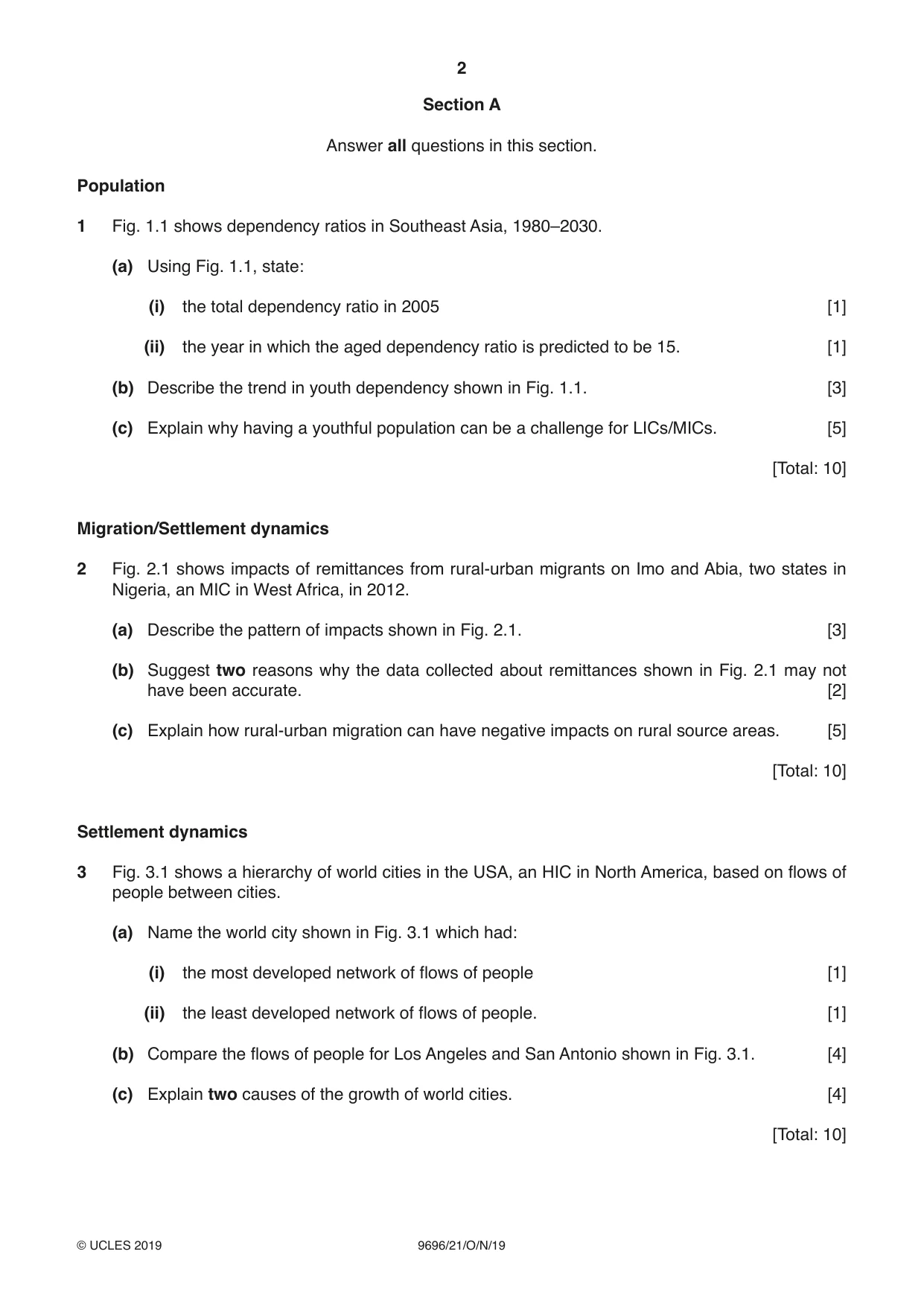 Cambridge A Level Geography 9696 2019 Oct/Nov Paper 2 · Variant 1 question paper, page 2 of 4