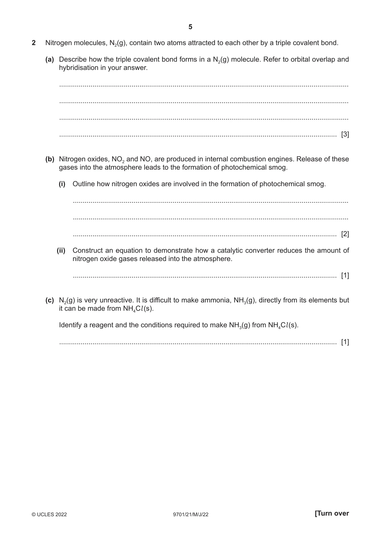 Cambridge A Level Chemistry 9701 2022 May/June Paper 2 · Variant 1 question paper, page 5 of 16