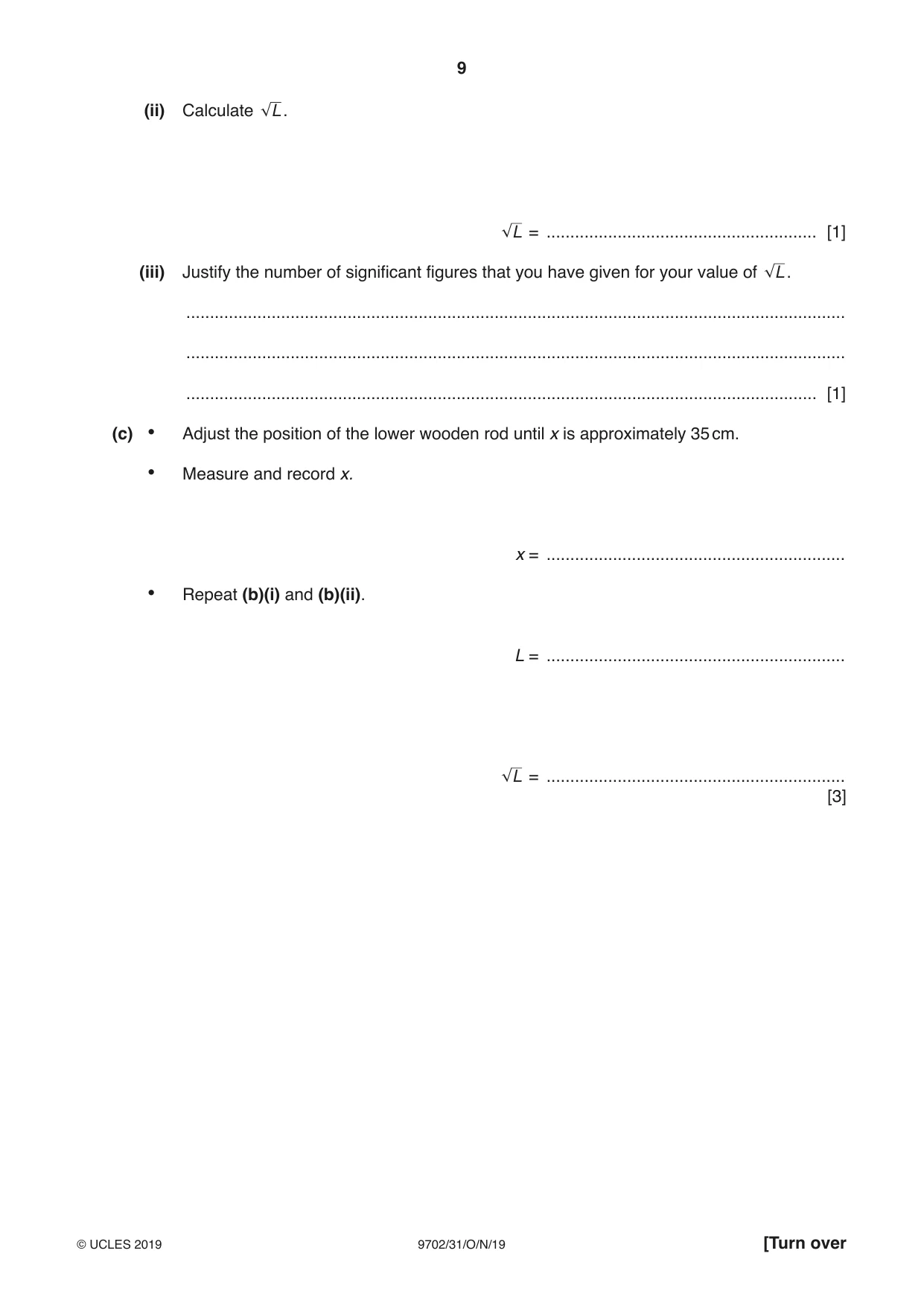 Cambridge A Level Physics 9702 2019 Oct/Nov Paper 3 · Variant 1 question paper, page 9 of 12