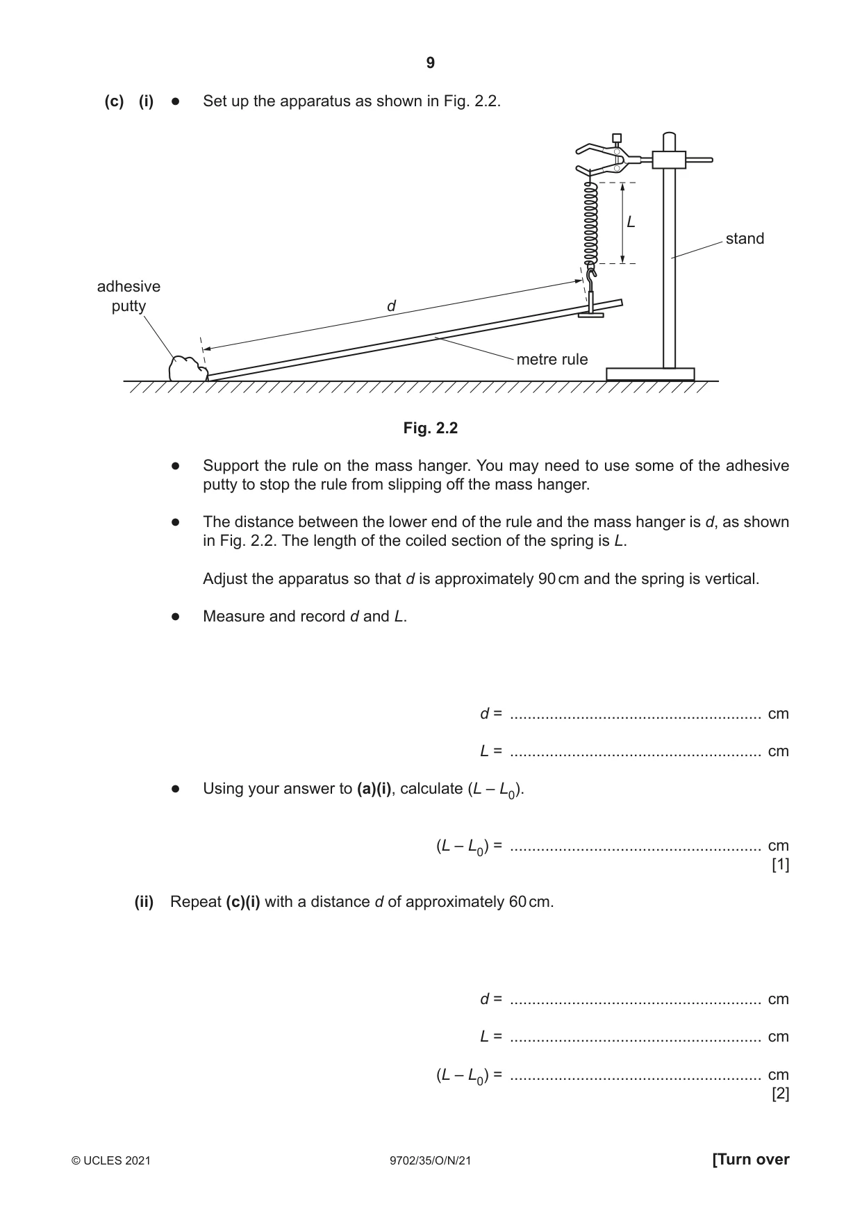 Cambridge A Level Physics 9702 2021 Oct/Nov Paper 3 · Variant 5 question paper, page 9 of 12