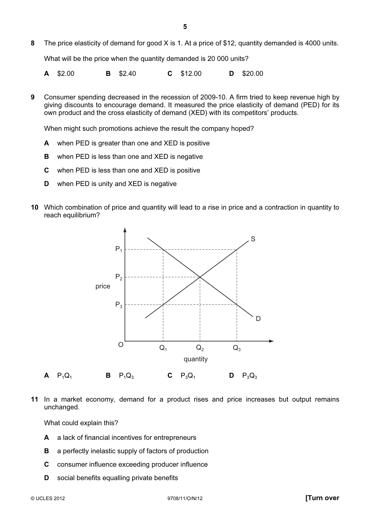 Cambridge A Level Economics 9708 2012 Oct/Nov Paper 1 · Variant 1 question paper, page 5 of 12