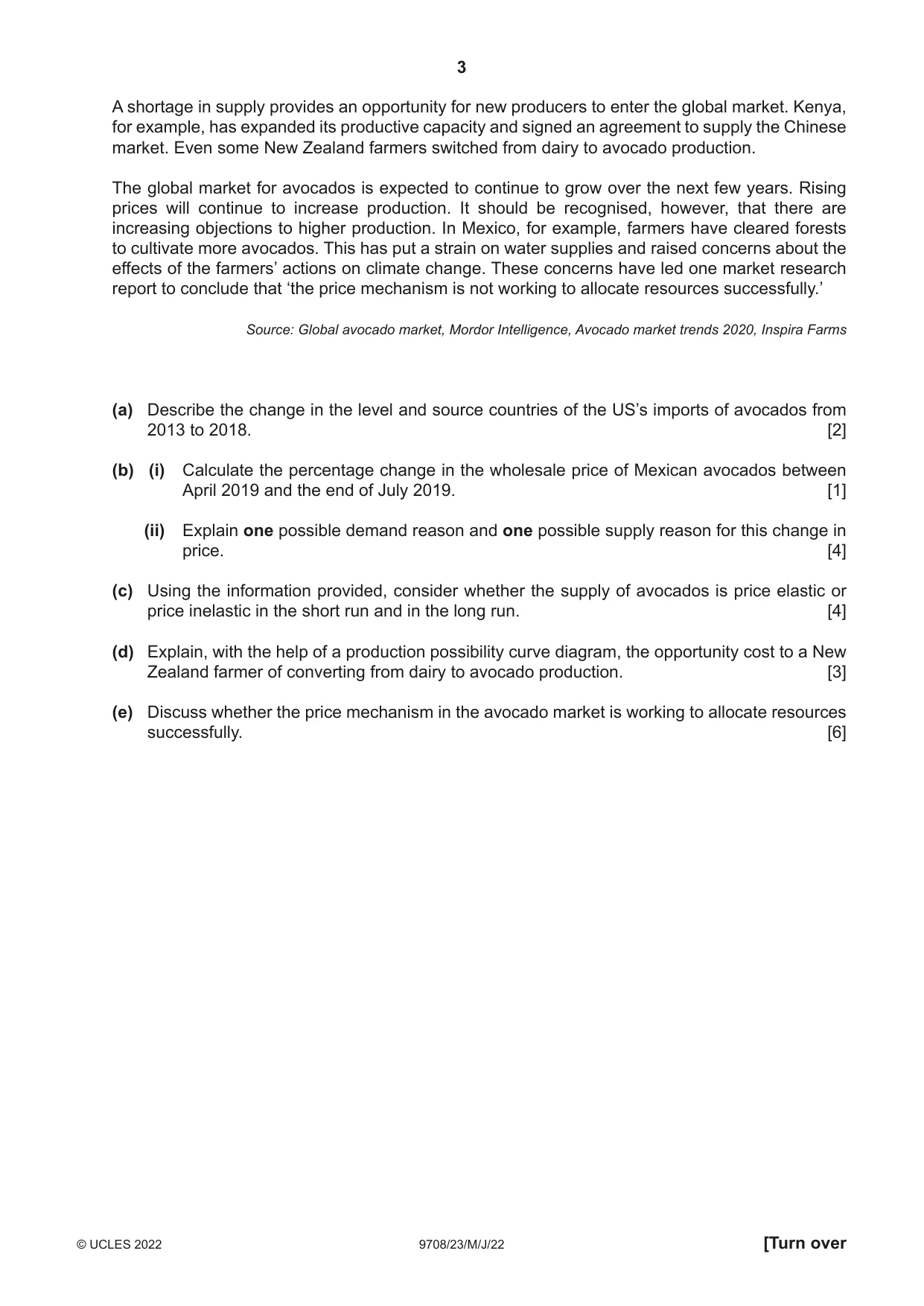 Cambridge A Level Economics 9708 2022 May/June Paper 2 · Variant 3 question paper, page 3 of 4