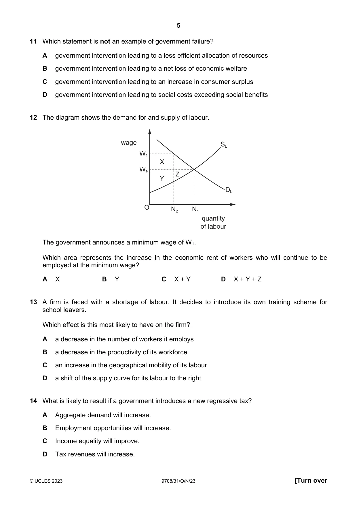 Cambridge A Level Economics 9708 2023 Oct/Nov Paper 3 · Variant 1 question paper, page 5 of 12