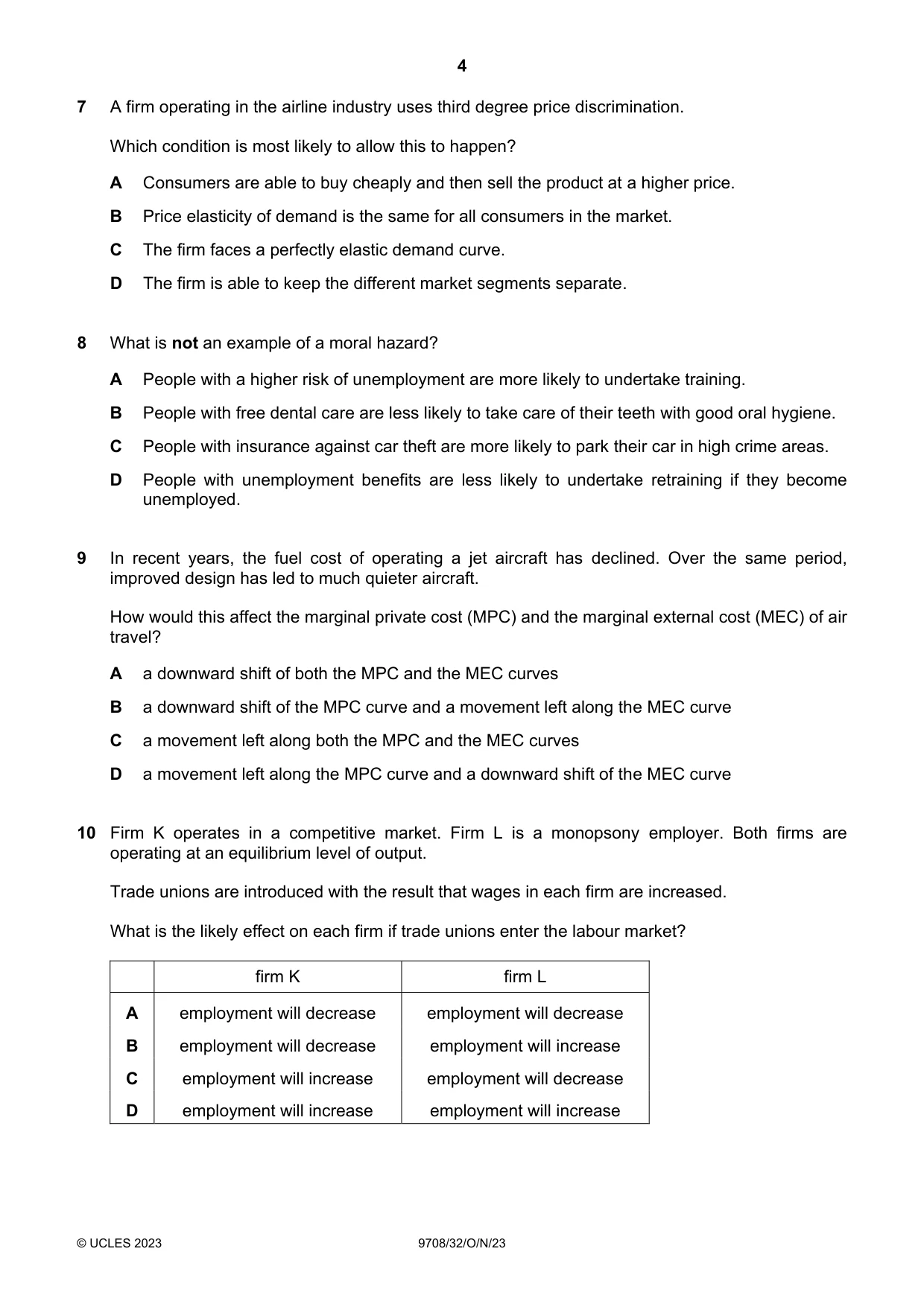Cambridge A Level Economics 9708 2023 Oct/Nov Paper 3 · Variant 2 question paper, page 4 of 12