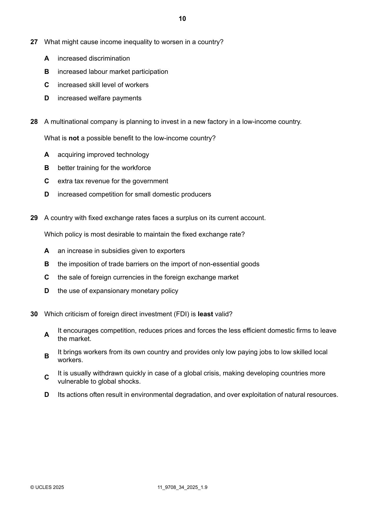 Cambridge A Level Economics 9708 2025 Oct/Nov Paper 3 · Variant 4 question paper, page 10 of 12