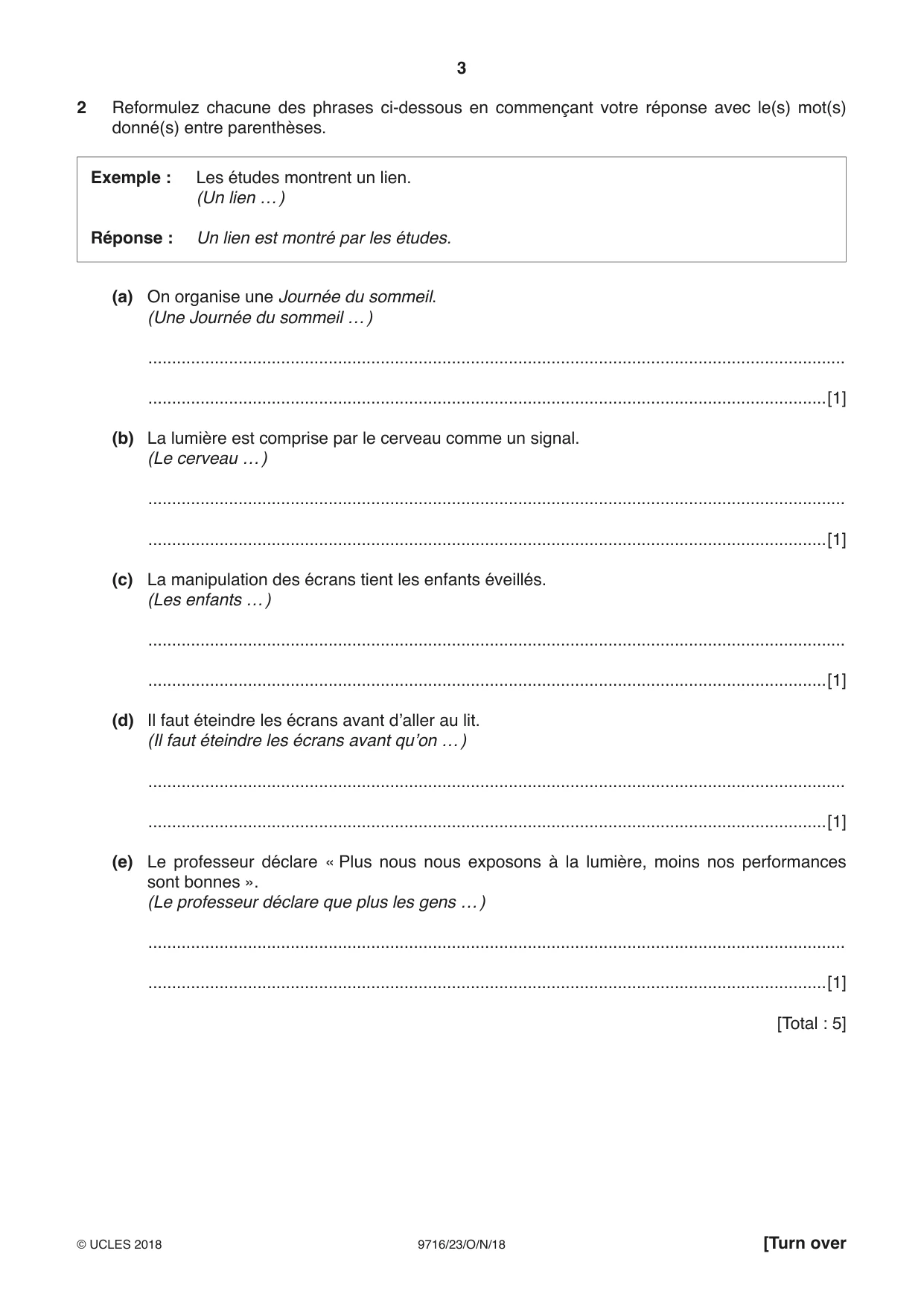 Cambridge A Level French (A Level only) 9716 2018 Oct/Nov Paper 2 · Variant 3 question paper, page 3 of 12