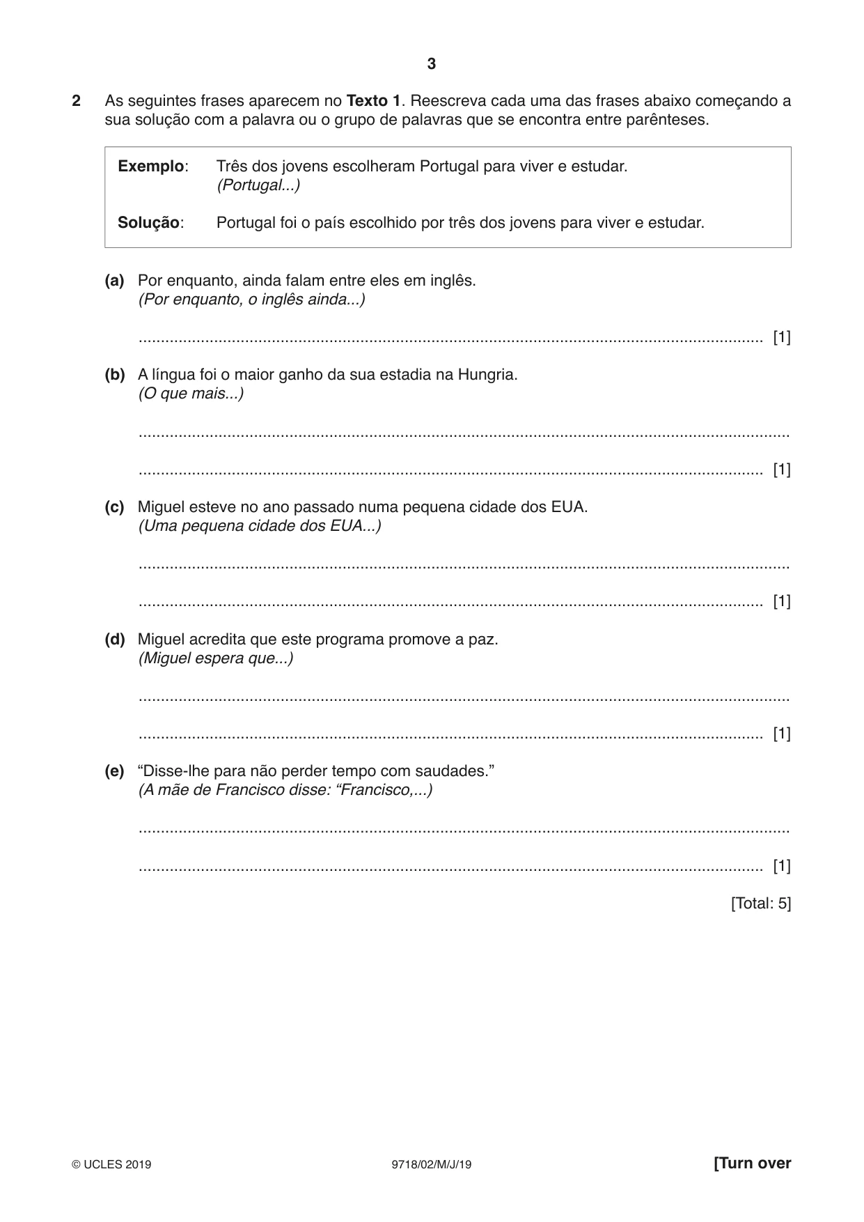 Cambridge A Level Portuguese (A Level only) 9718 2019 May/June Paper 2 · Variant 1 question paper, page 3 of 12