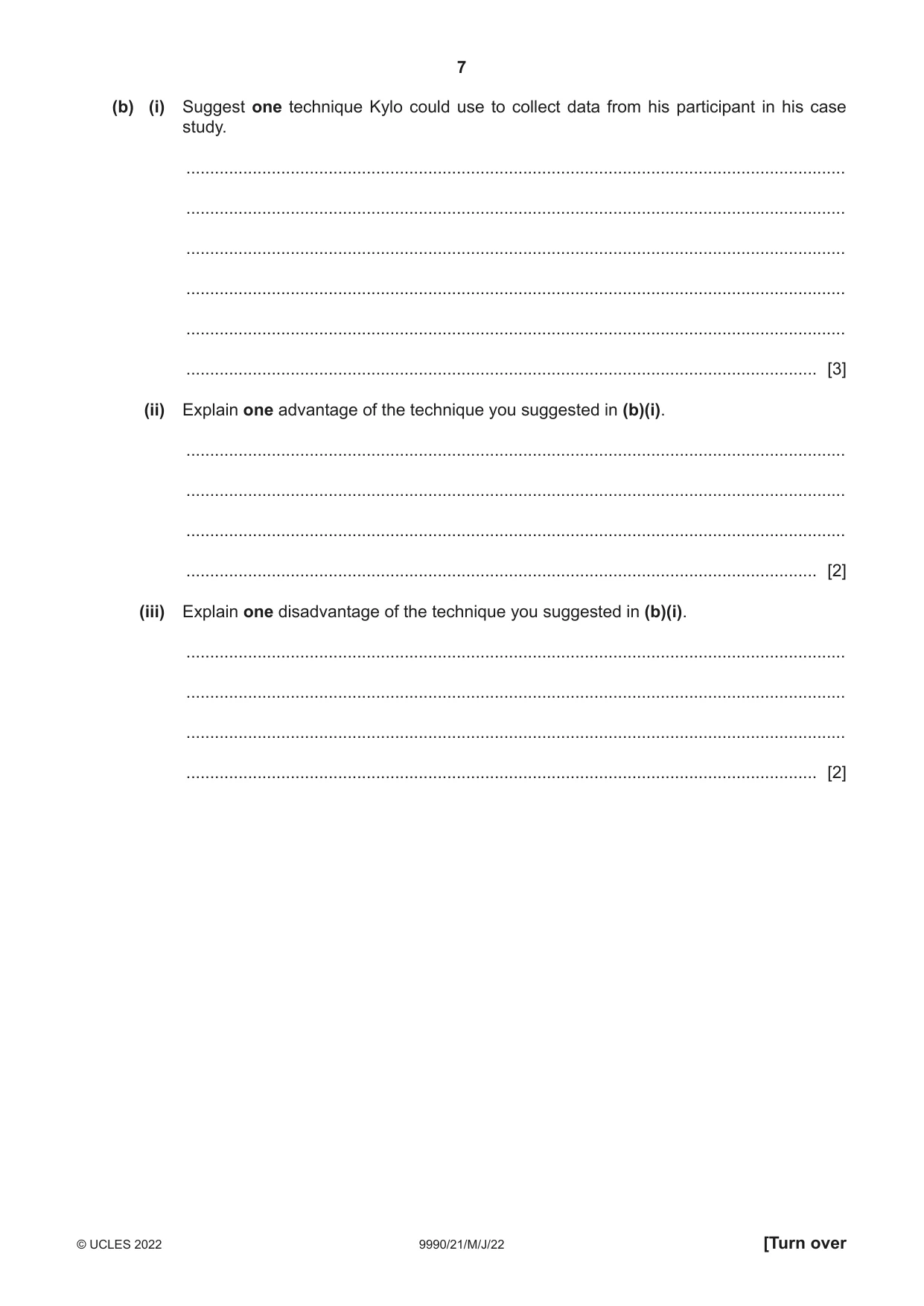 Cambridge A Level Psychology (from 2018) 9990 2022 May/June Paper 2 · Variant 1 question paper, page 7 of 12