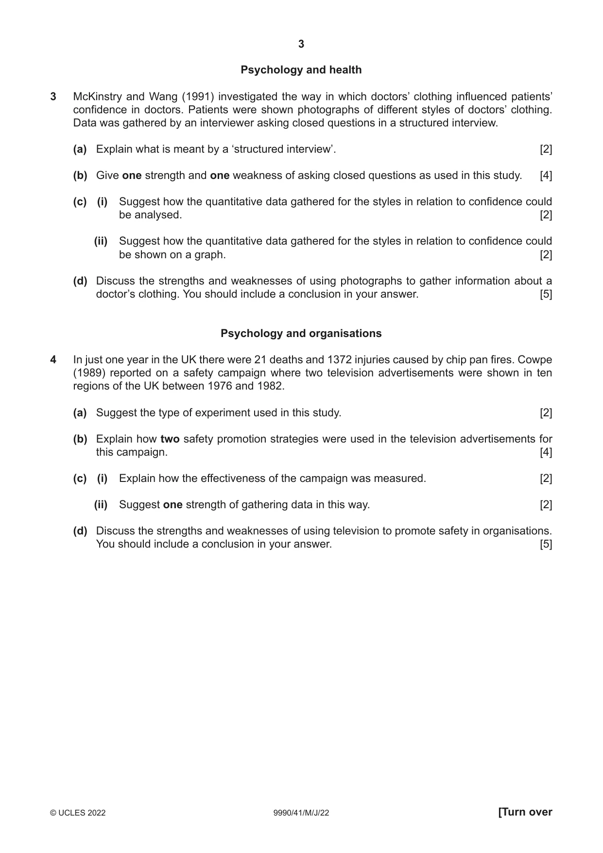 Cambridge A Level Psychology (from 2018) 9990 2022 May/June Paper 4 · Variant 1 question paper, page 3 of 8
