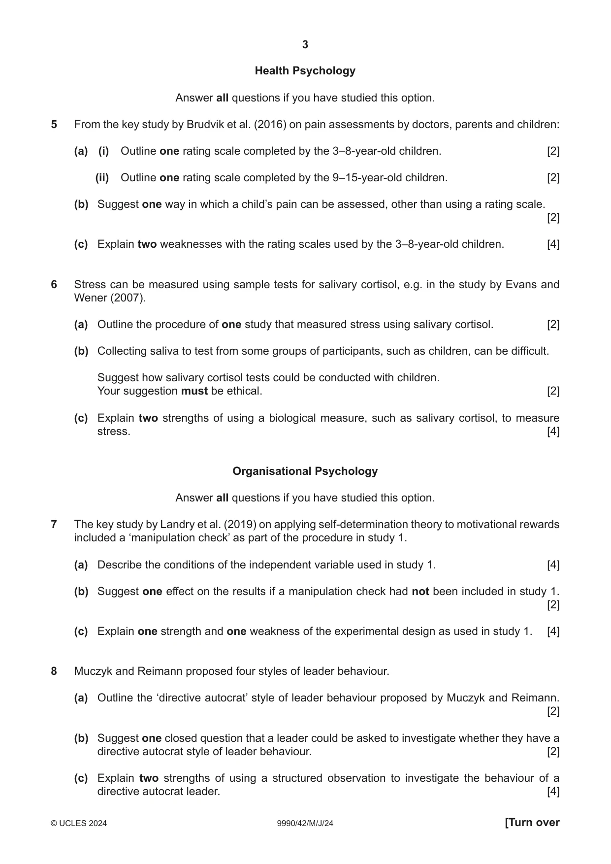 Cambridge A Level Psychology (from 2018) 9990 2024 May/June Paper 4 · Variant 2 question paper, page 3 of 8