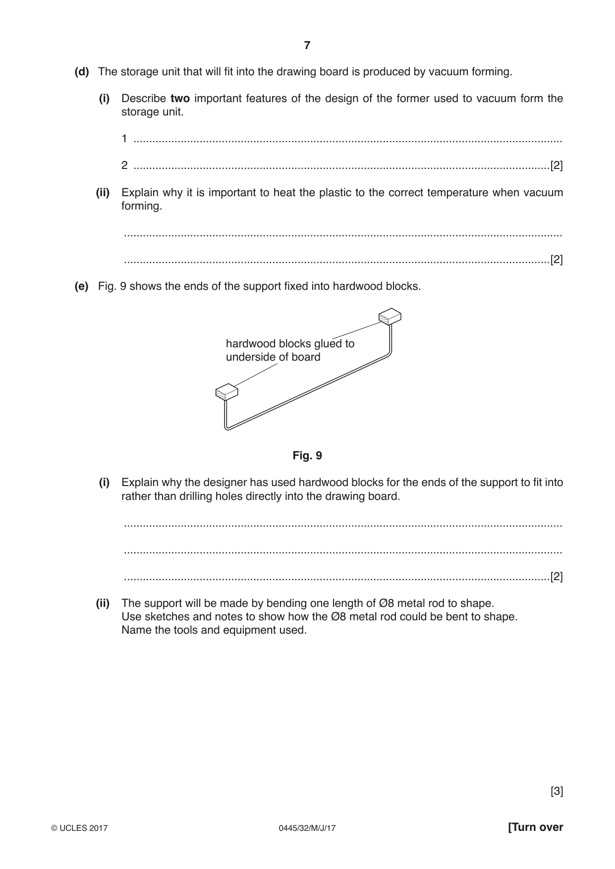 Cambridge IGCSE Design and Technology 0445 2017 May/June Paper 3 · Variant 2 question paper, page 7 of 16
