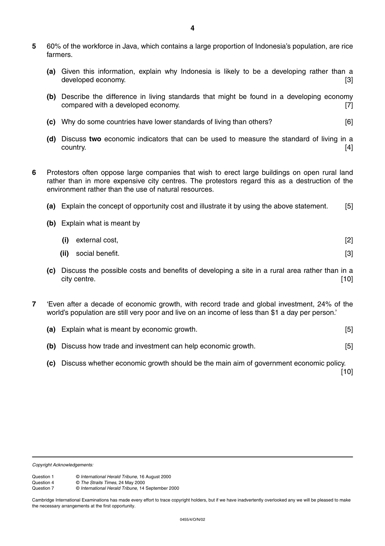 Cambridge IGCSE Economics 0455 2002 Oct/Nov Paper 4 · Variant 1 question paper, page 4 of 4