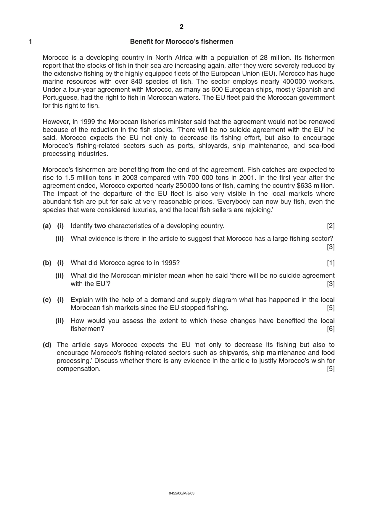 Cambridge IGCSE Economics 0455 2003 May/June Paper 6 · Variant 1 question paper, page 2 of 4