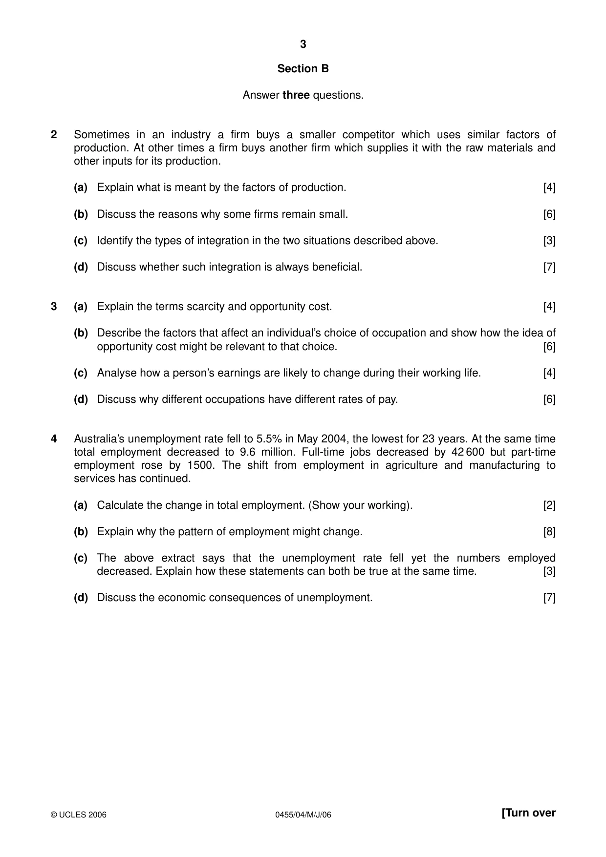Cambridge IGCSE Economics 0455 2006 May/June Paper 4 · Variant 1 question paper, page 3 of 4