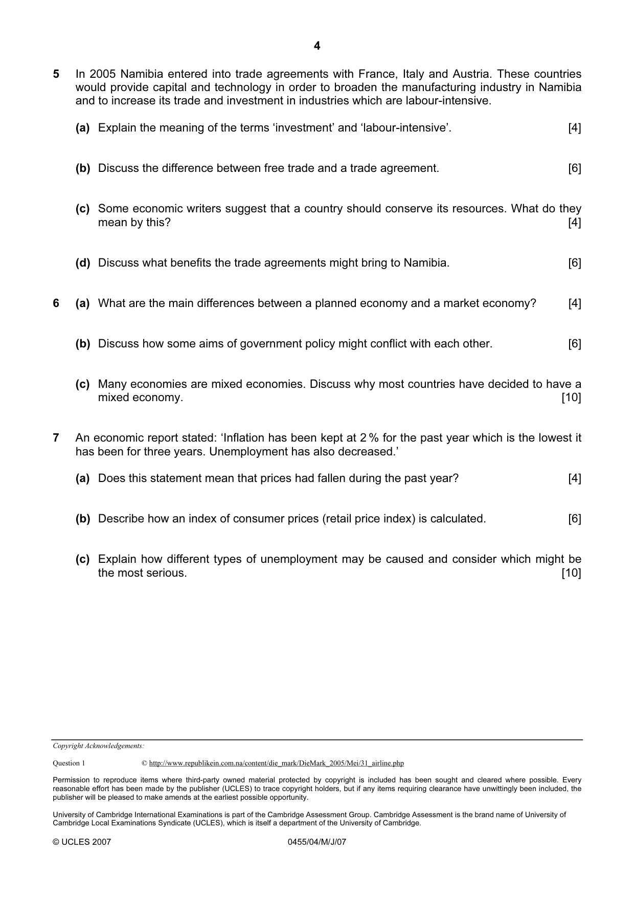 Cambridge IGCSE Economics 0455 2007 May/June Paper 4 · Variant 1 question paper, page 4 of 4