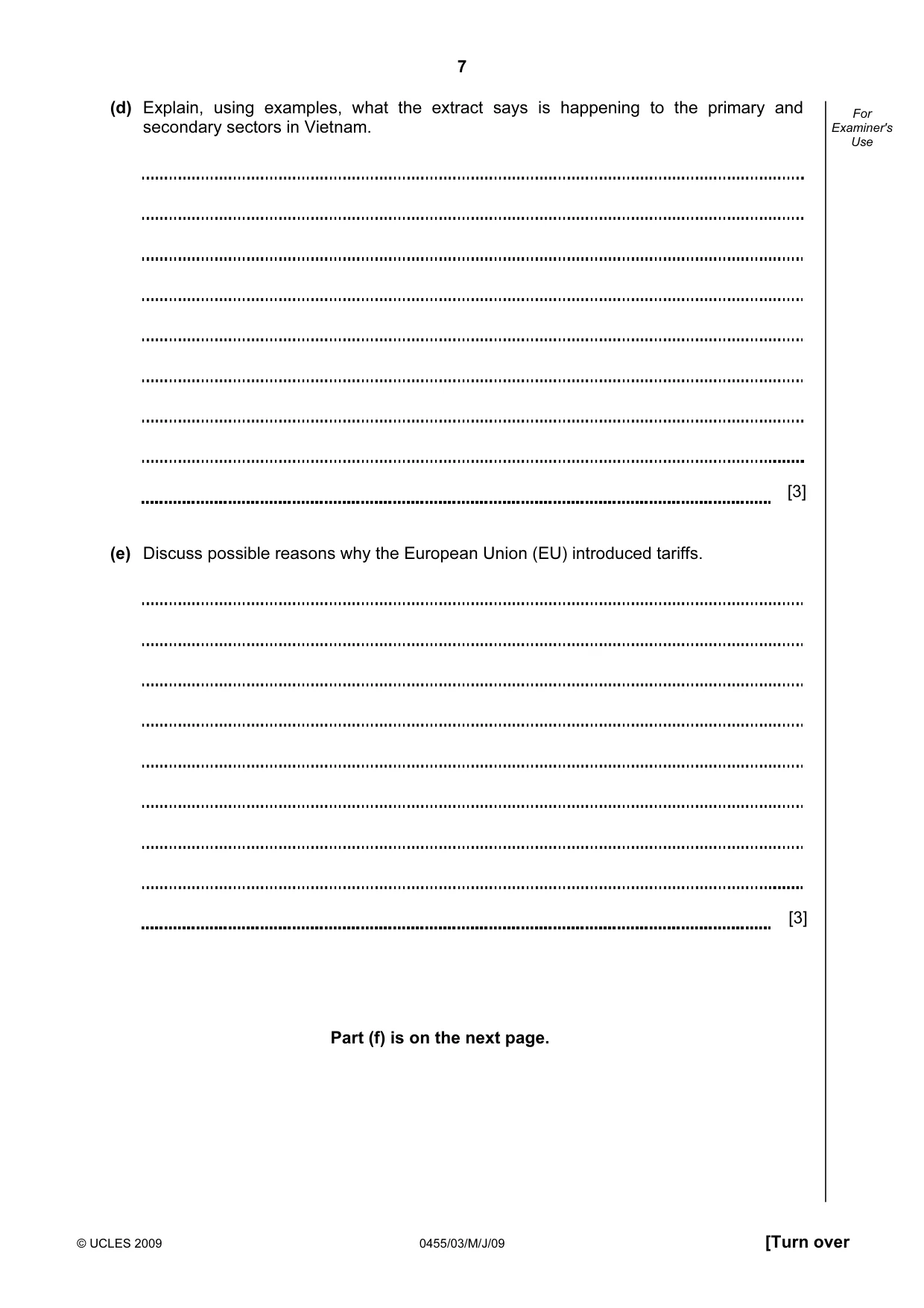 Cambridge IGCSE Economics 0455 2009 May/June Paper 3 · Variant 1 question paper, page 7 of 8