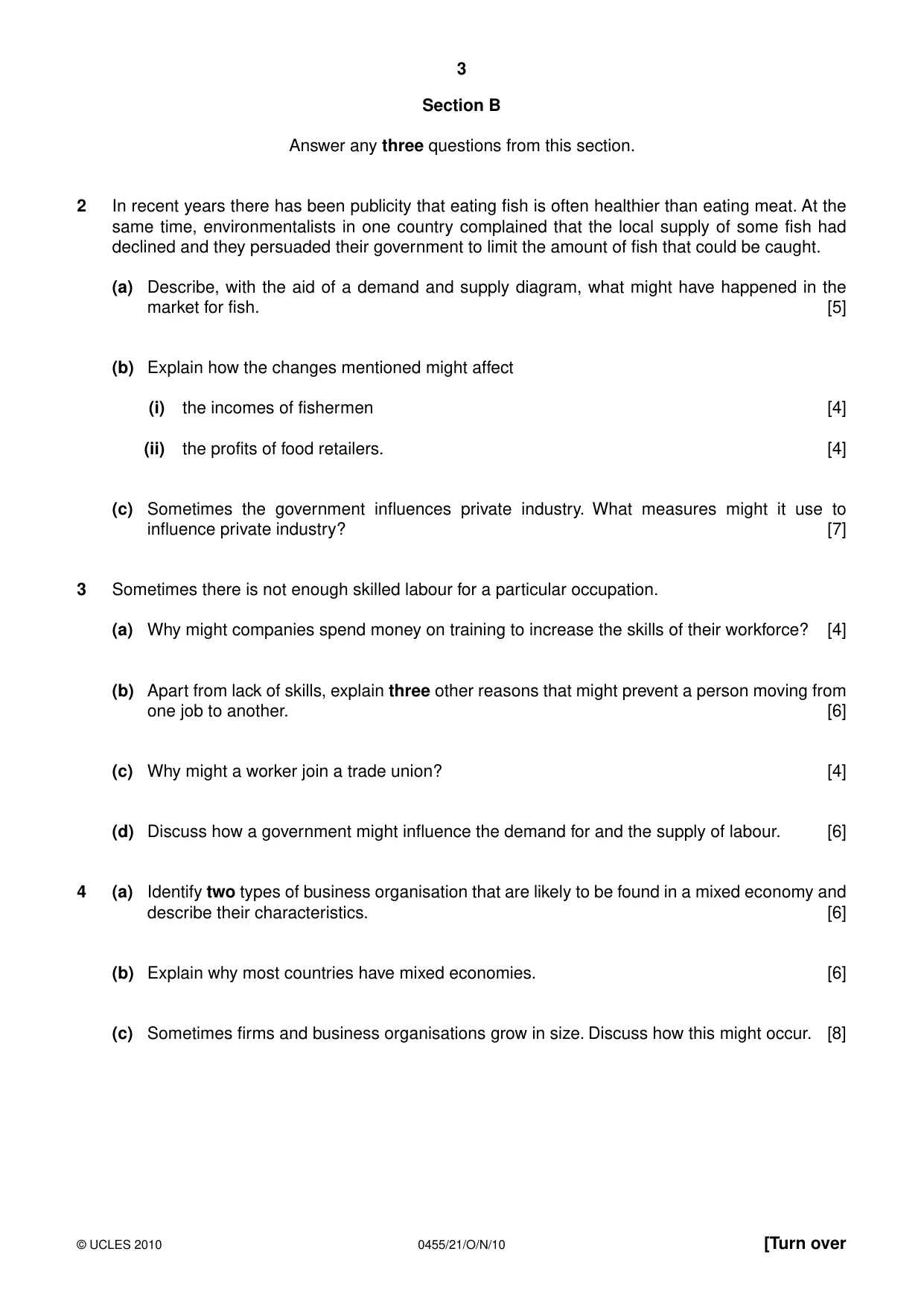 Cambridge IGCSE Economics 0455 2010 Oct/Nov Paper 2 · Variant 1 question paper, page 3 of 4