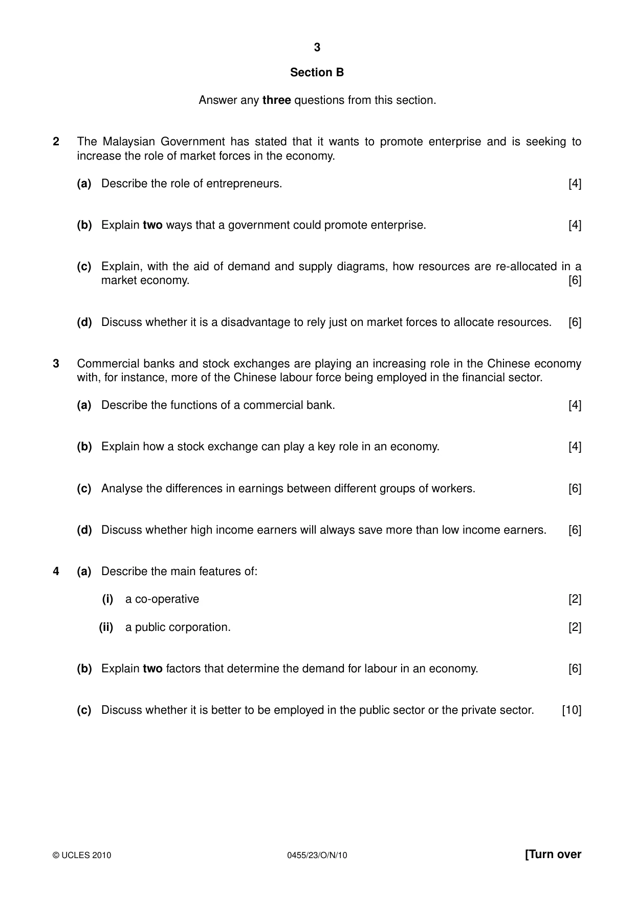 Cambridge IGCSE Economics 0455 2010 Oct/Nov Paper 2 · Variant 3 question paper, page 3 of 4