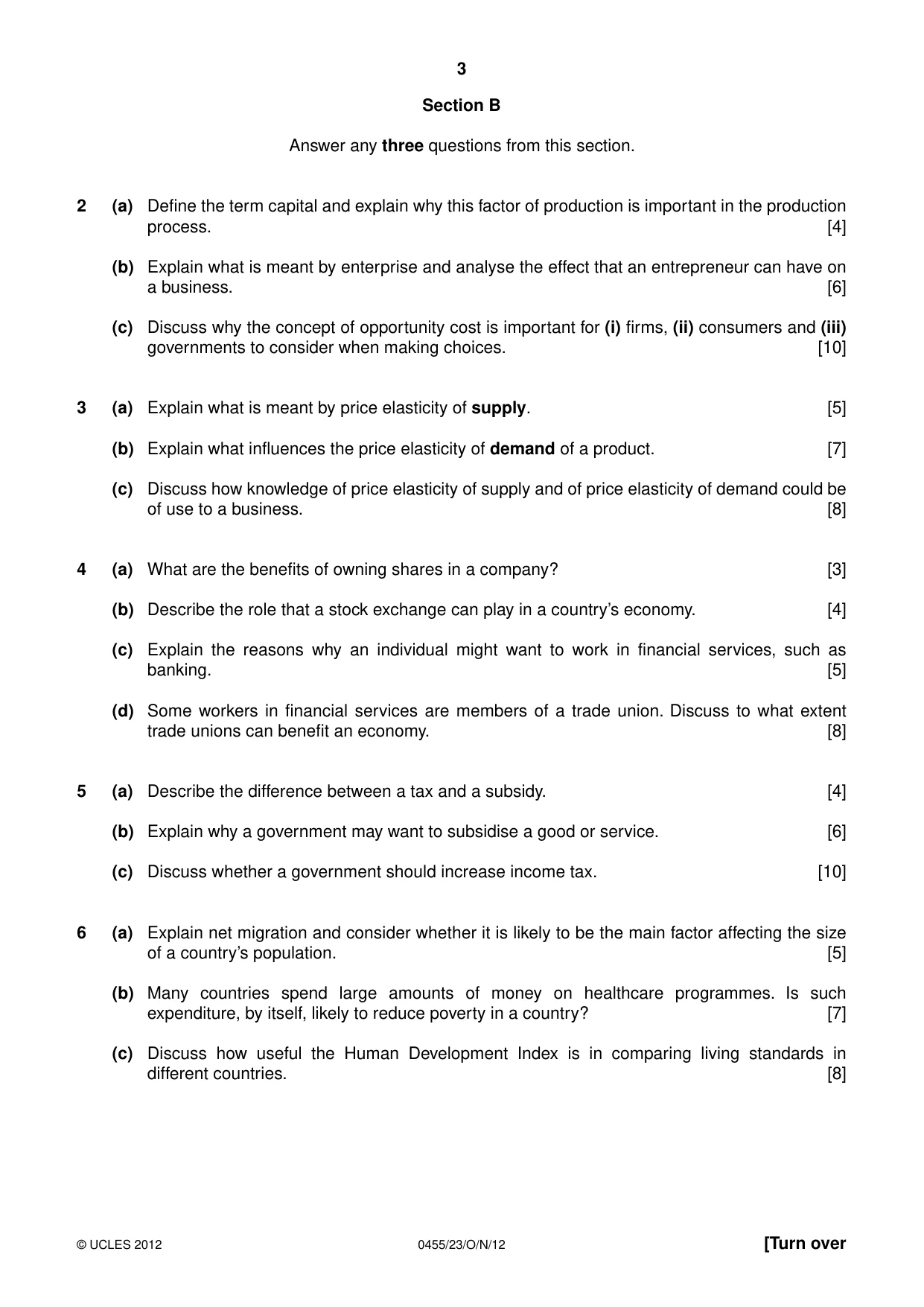 Cambridge IGCSE Economics 0455 2012 Oct/Nov Paper 2 · Variant 3 question paper, page 3 of 4