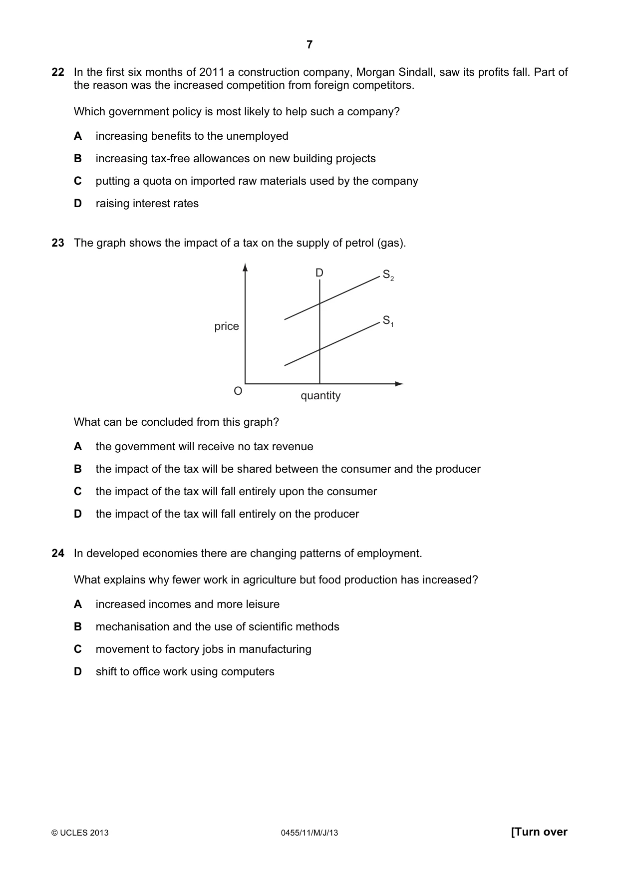 Cambridge IGCSE Economics 0455 2013 May/June Paper 1 · Variant 1 question paper, page 7 of 12