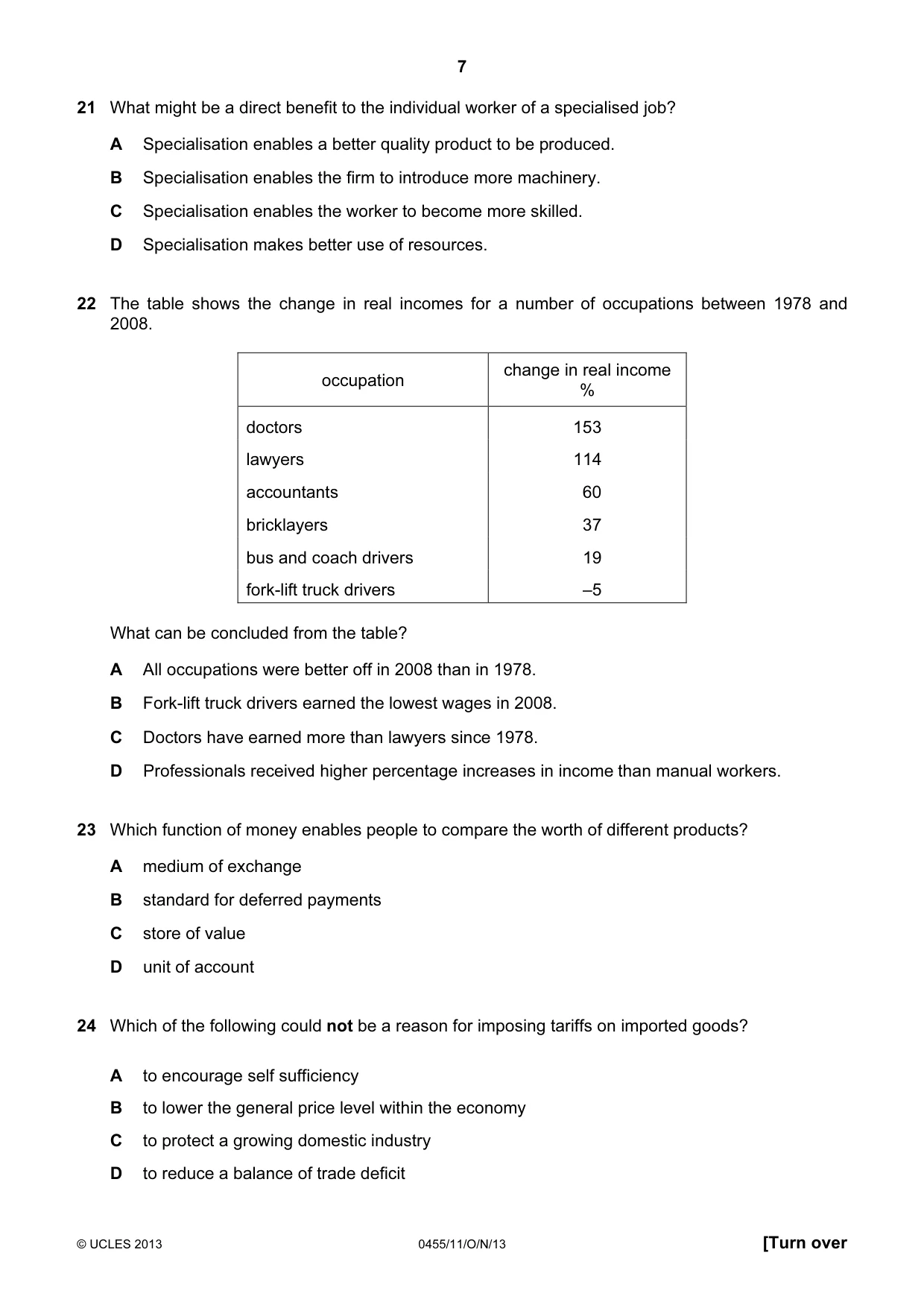Cambridge IGCSE Economics 0455 2013 Oct/Nov Paper 1 · Variant 1 question paper, page 7 of 12