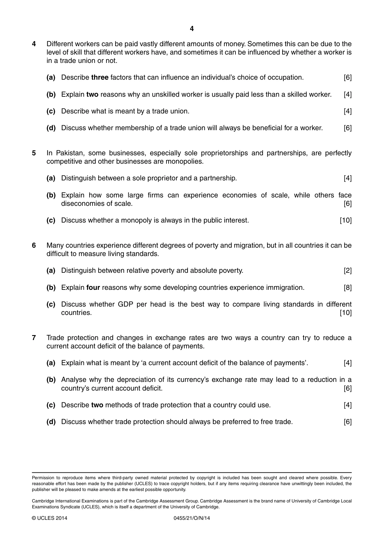 Cambridge IGCSE Economics 0455 2014 Oct/Nov Paper 2 · Variant 1 question paper, page 4 of 4
