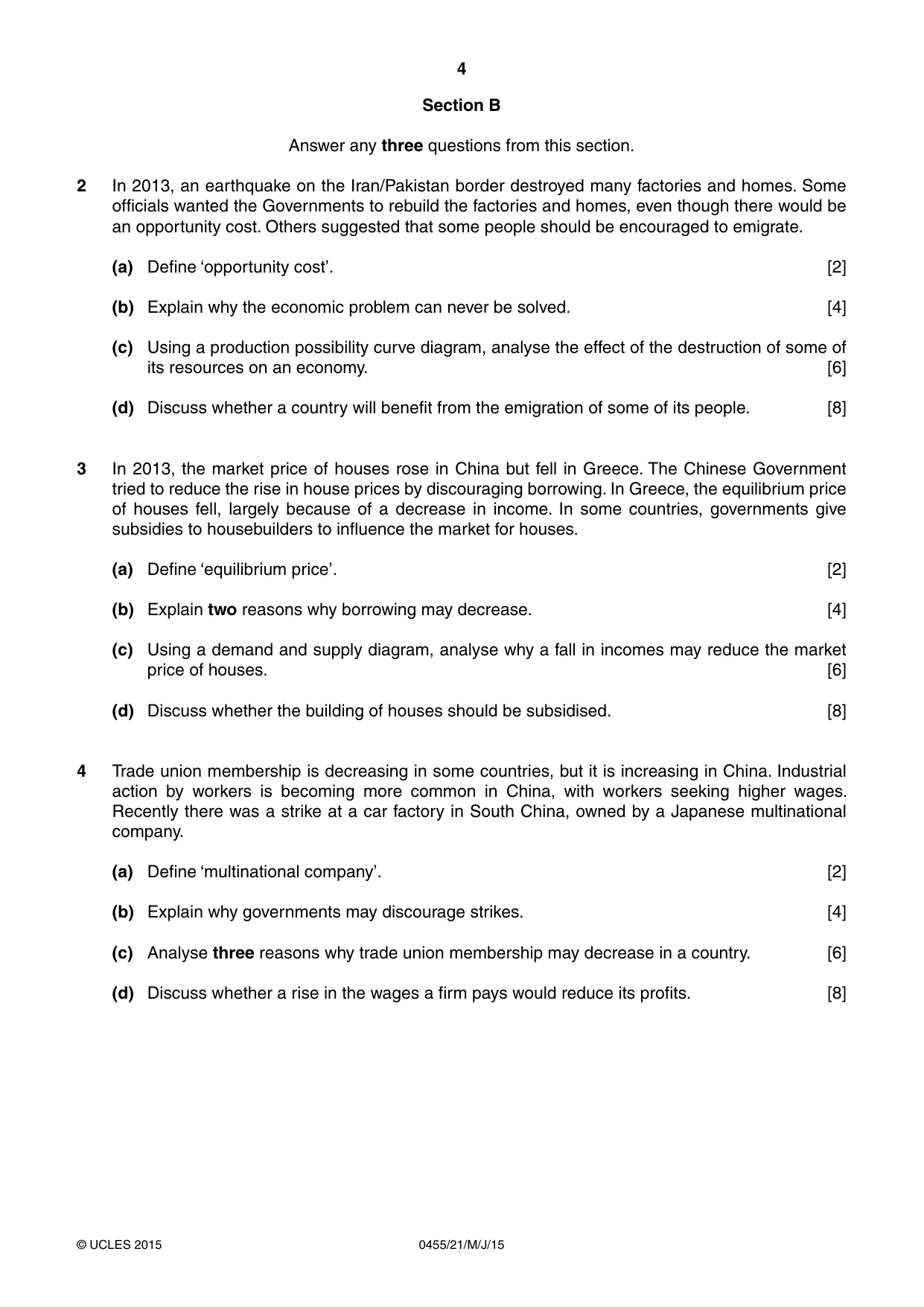 Cambridge IGCSE Economics 0455 2015 May/June Paper 2 · Variant 1 question paper, page 4 of 8
