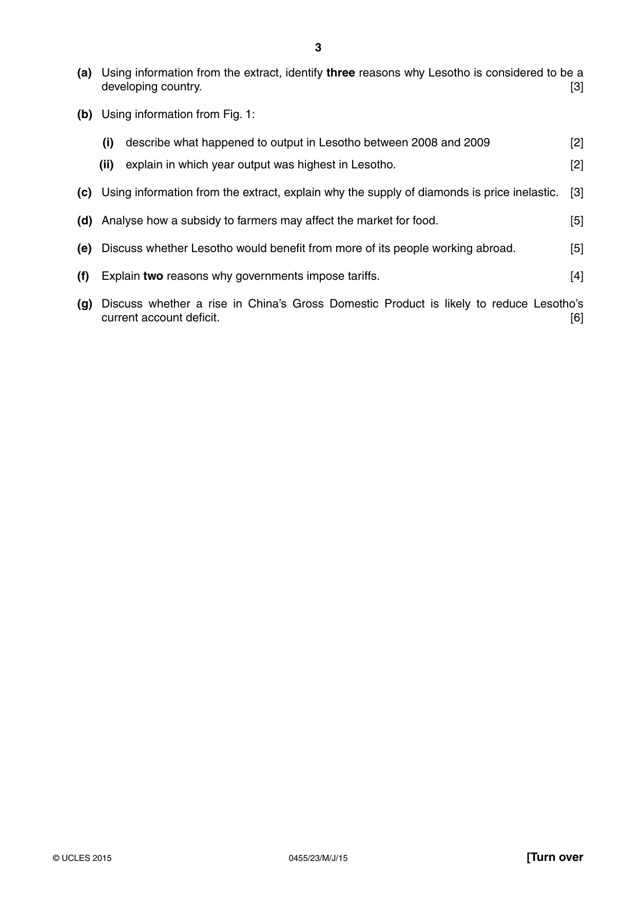 Cambridge IGCSE Economics 0455 2015 May/June Paper 2 · Variant 3 question paper, page 3 of 8
