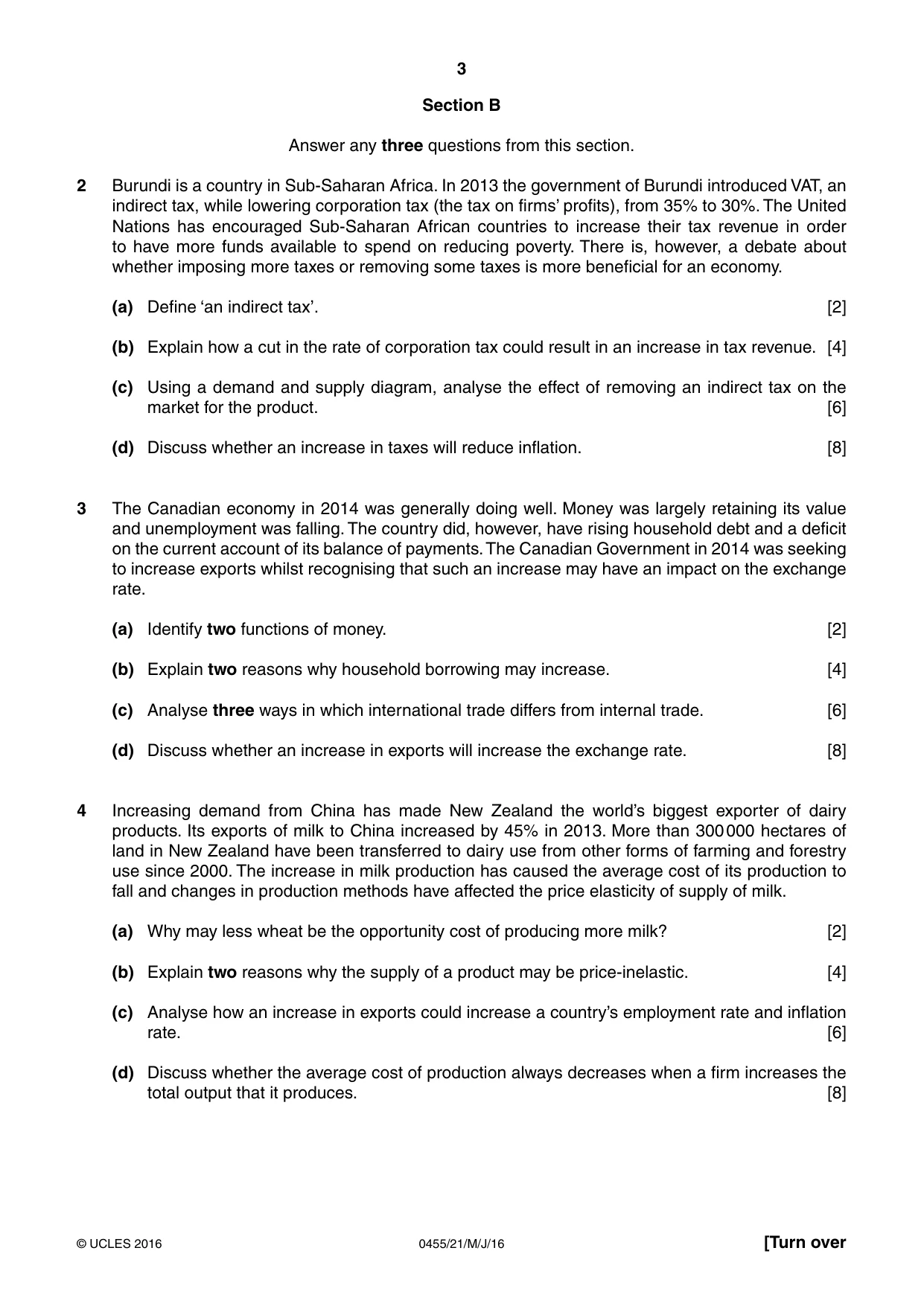Cambridge IGCSE Economics 0455 2016 May/June Paper 2 · Variant 1 question paper, page 3 of 4