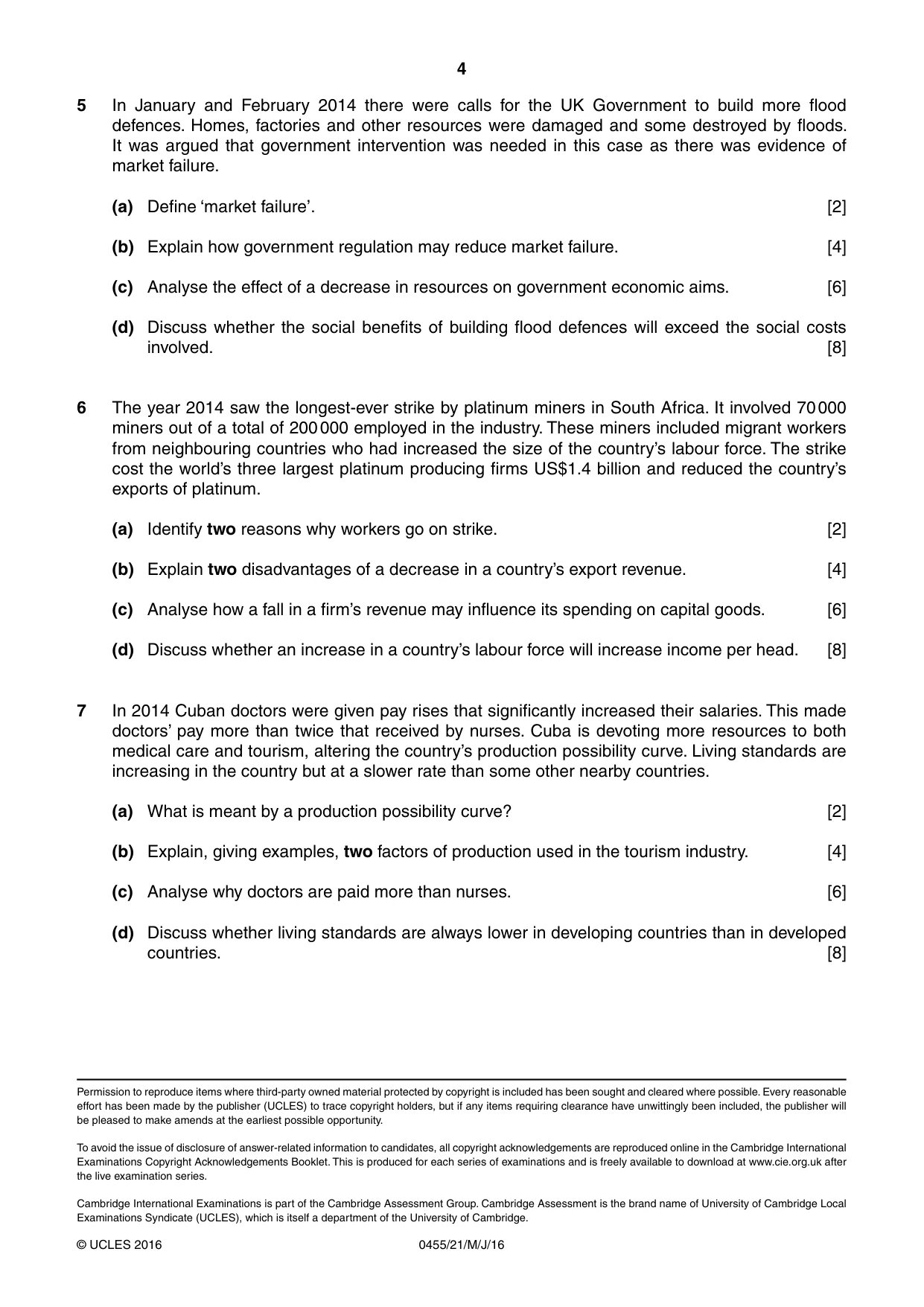 Cambridge IGCSE Economics 0455 2016 May/June Paper 2 · Variant 1 question paper, page 4 of 4