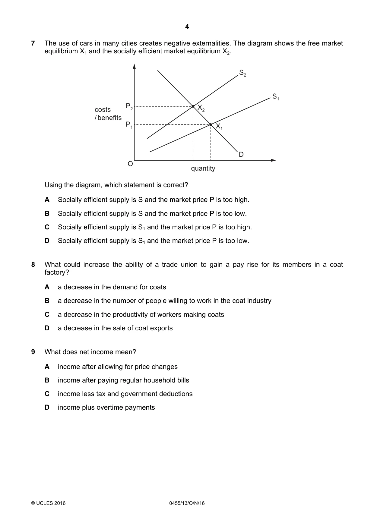 Cambridge IGCSE Economics 0455 2016 Oct/Nov Paper 1 · Variant 3 question paper, page 4 of 12