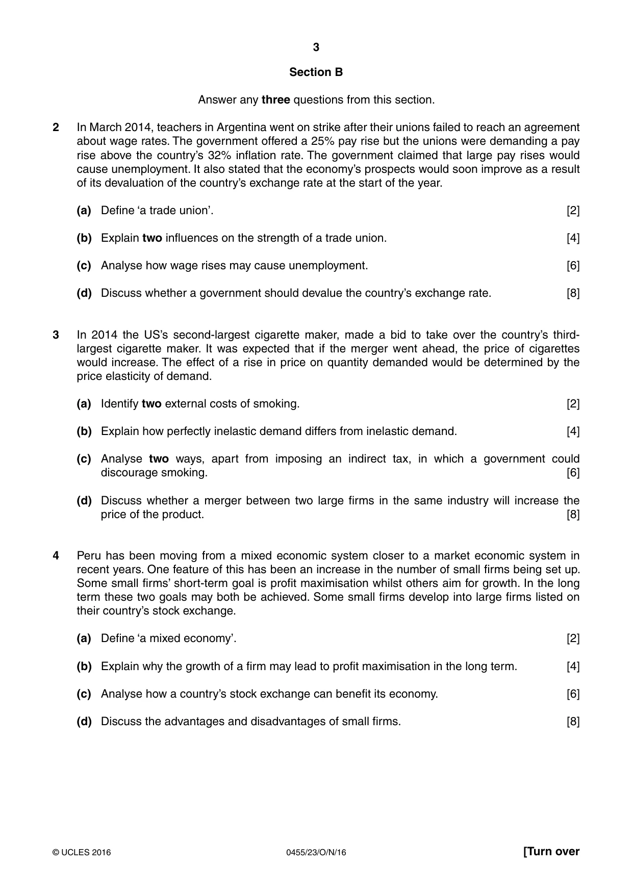 Cambridge IGCSE Economics 0455 2016 Oct/Nov Paper 2 · Variant 3 question paper, page 3 of 4