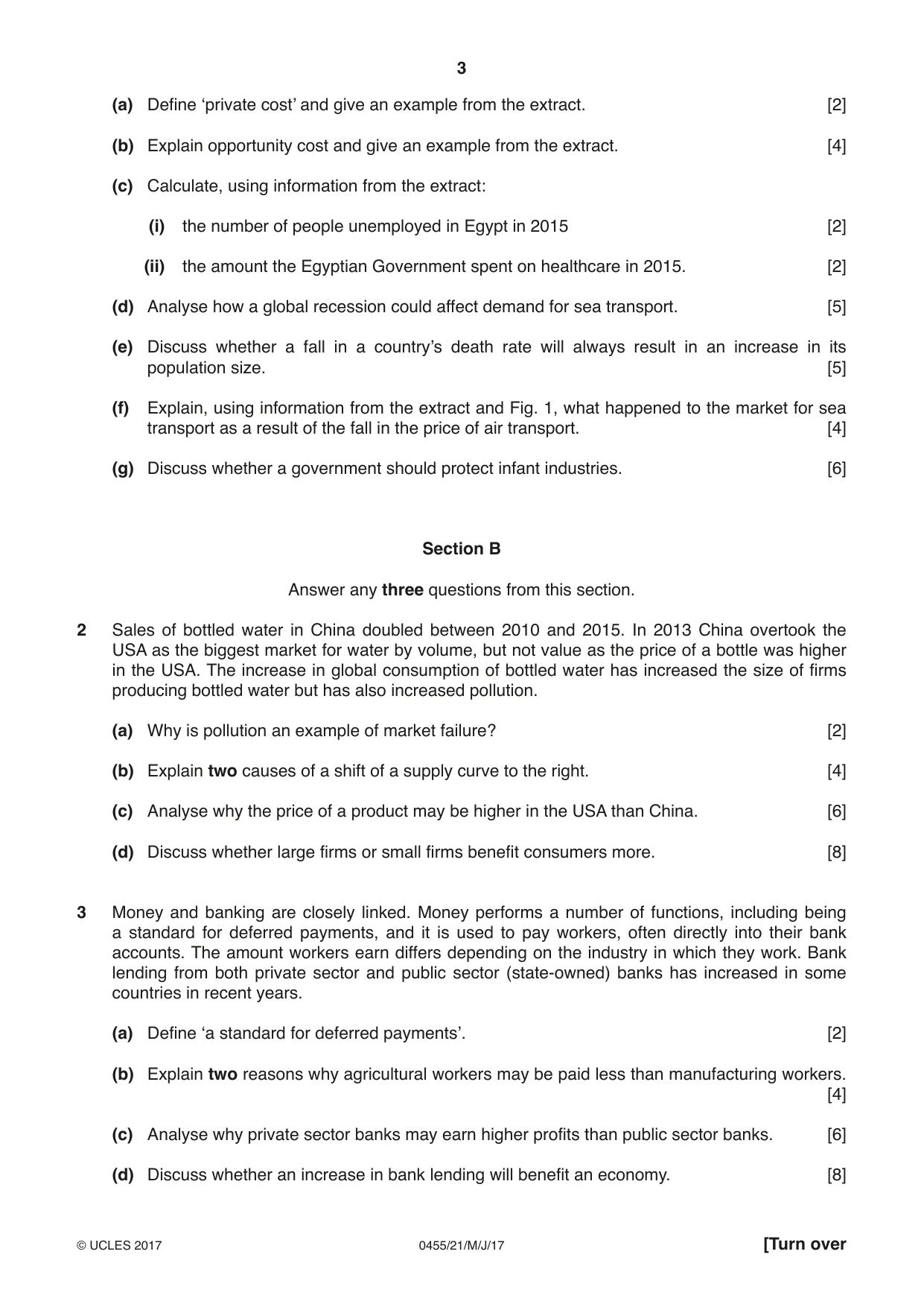 Cambridge IGCSE Economics 0455 2017 May/June Paper 2 · Variant 1 question paper, page 3 of 8