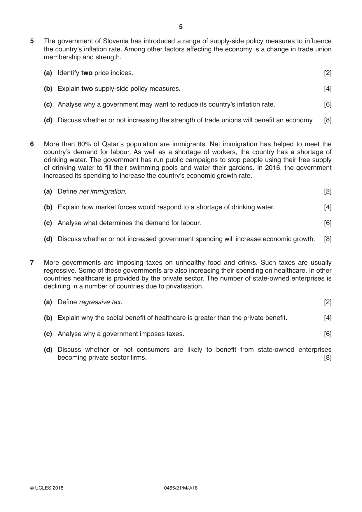 Cambridge IGCSE Economics 0455 2018 May/June Paper 2 · Variant 1 question paper, page 5 of 8