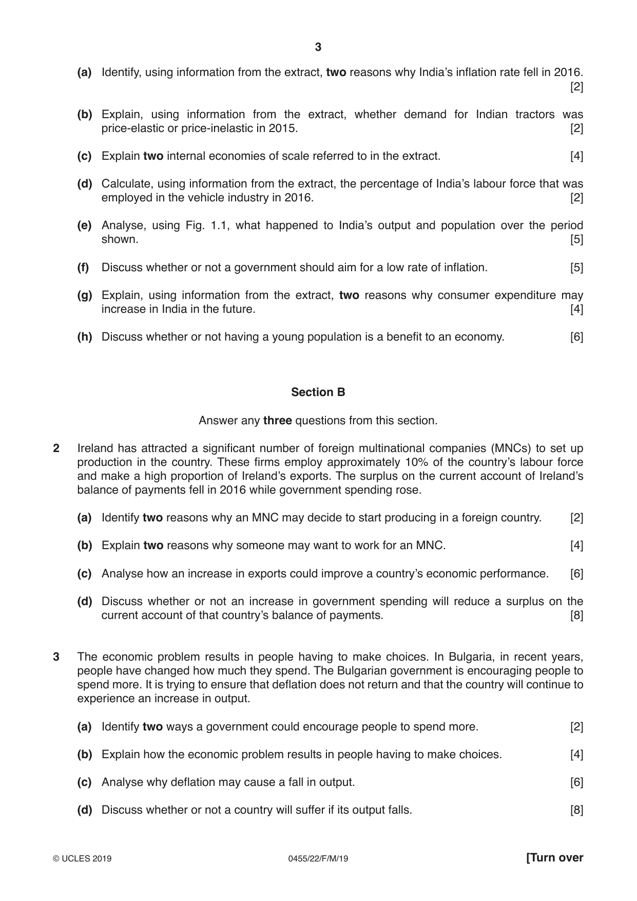 Cambridge IGCSE Economics 0455 2019 Feb/March Paper 2 · Variant 2 question paper, page 3 of 8