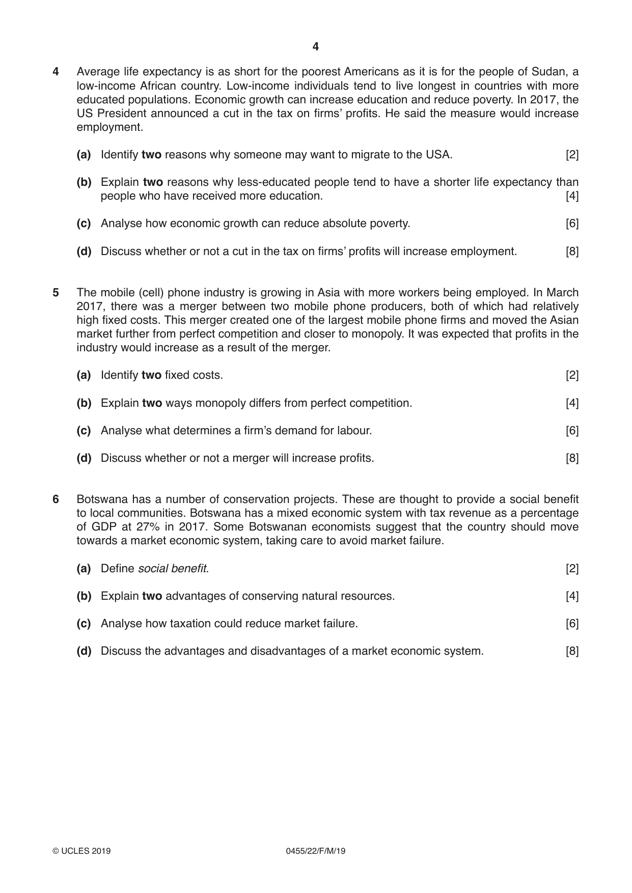 Cambridge IGCSE Economics 0455 2019 Feb/March Paper 2 · Variant 2 question paper, page 4 of 8