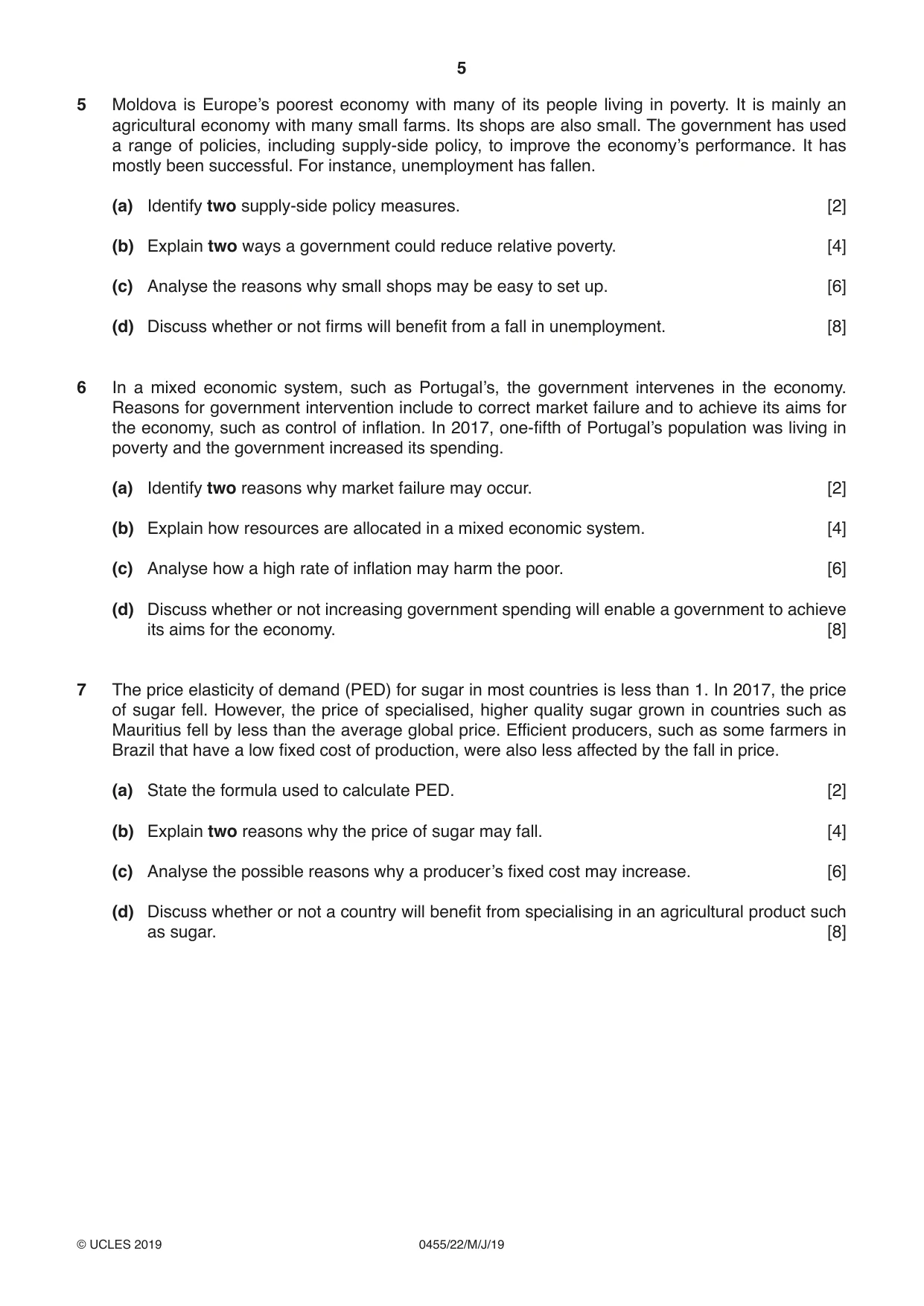 Cambridge IGCSE Economics 0455 2019 May/June Paper 2 · Variant 2 question paper, page 5 of 8