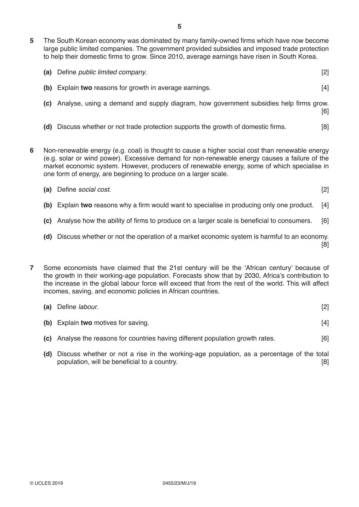 Cambridge IGCSE Economics 0455 2019 May/June Paper 2 · Variant 3 question paper, page 5 of 8