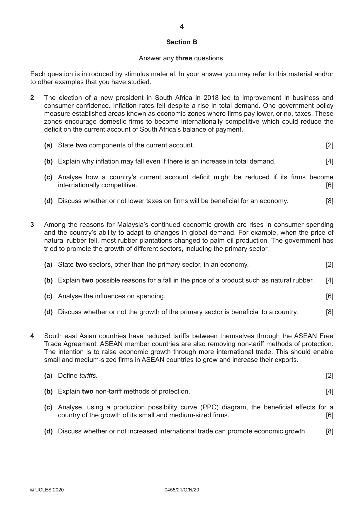 Cambridge IGCSE Economics 0455 2020 Oct/Nov Paper 2 · Variant 1 question paper, page 4 of 8