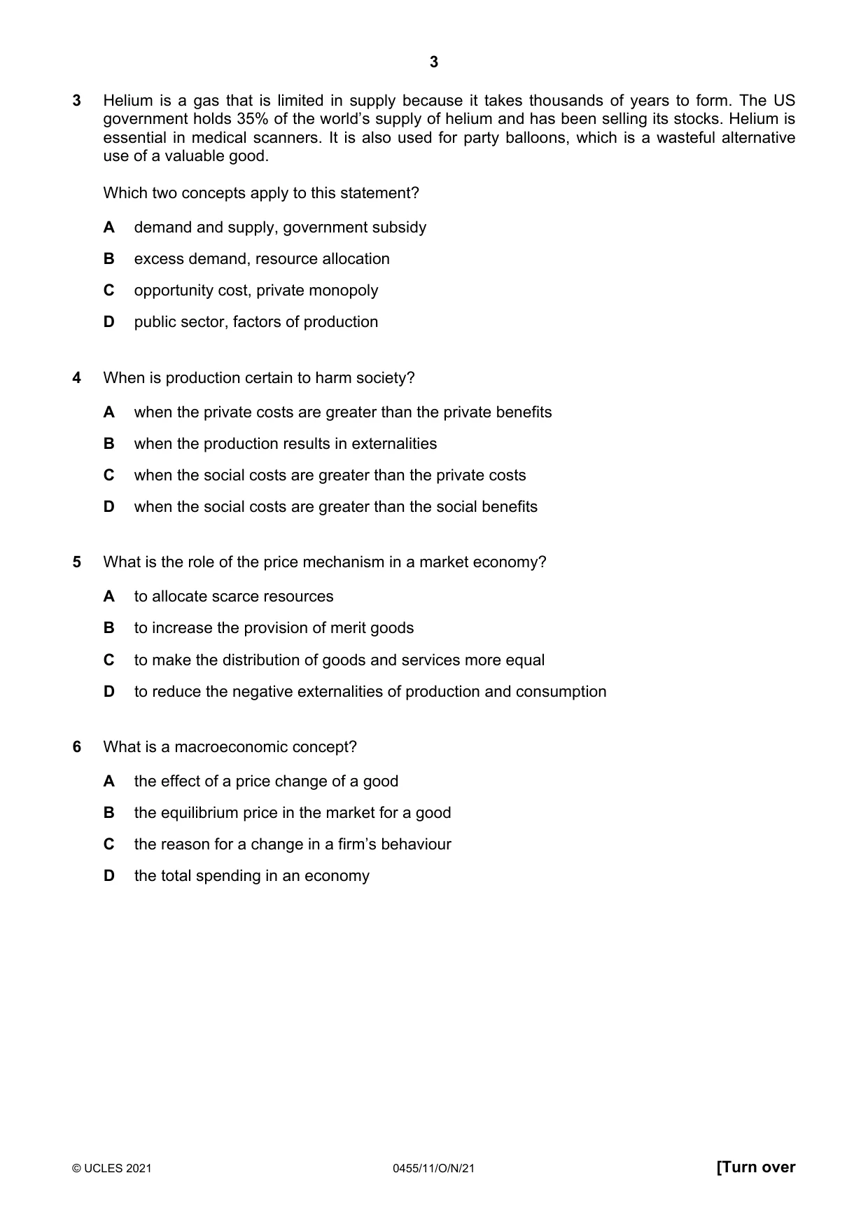 Cambridge IGCSE Economics 0455 2021 Oct/Nov Paper 1 · Variant 1 question paper, page 3 of 12