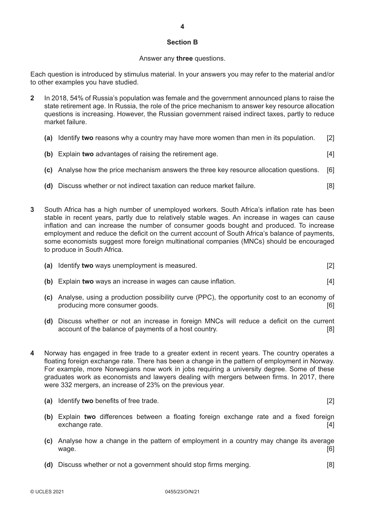 Cambridge IGCSE Economics 0455 2021 Oct/Nov Paper 2 · Variant 3 question paper, page 4 of 8