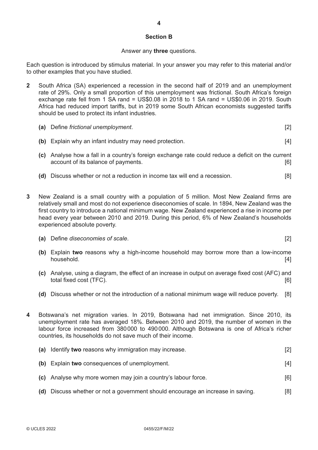 Cambridge IGCSE Economics 0455 2022 Feb/March Paper 2 · Variant 2 question paper, page 4 of 8
