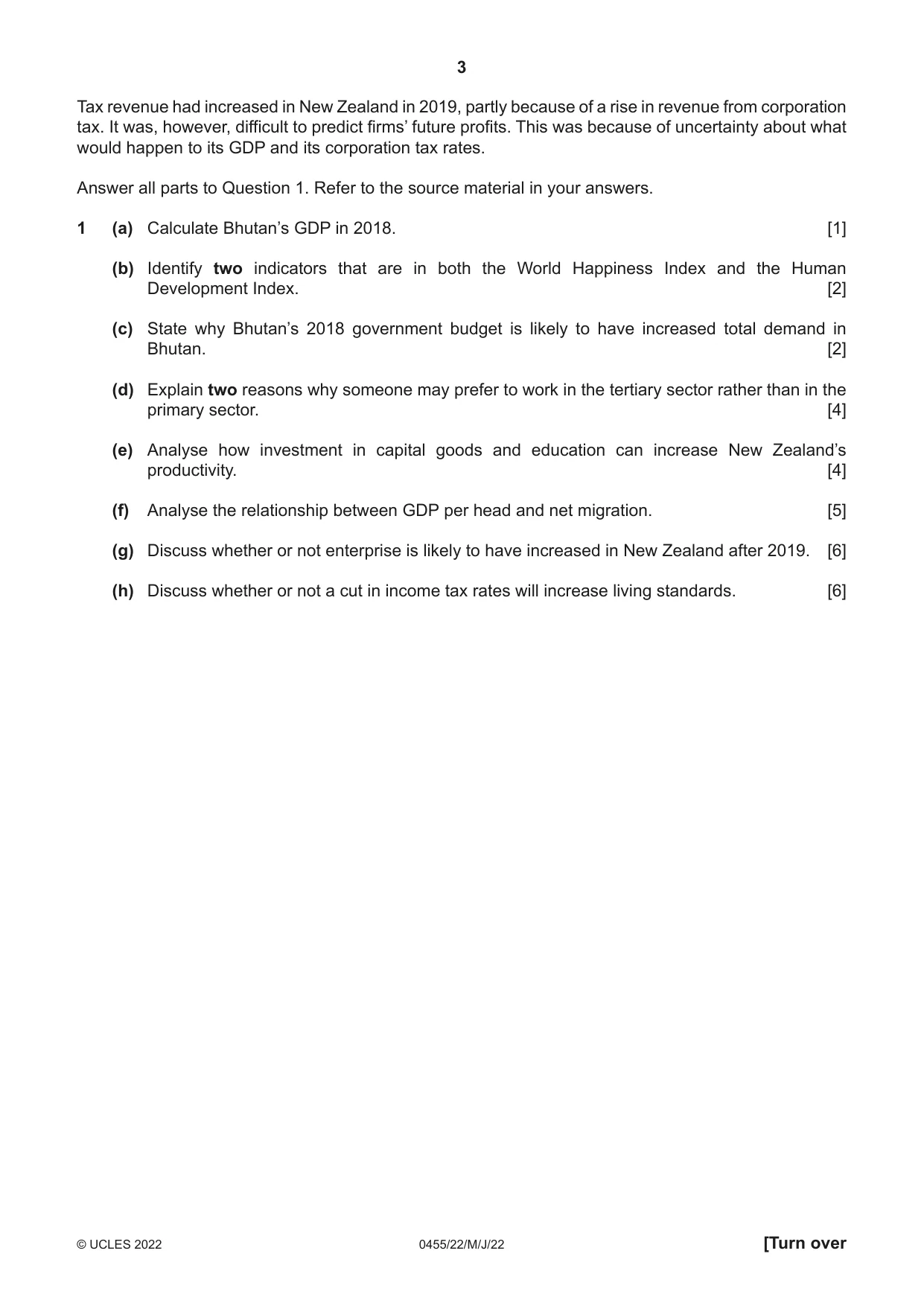 Cambridge IGCSE Economics 0455 2022 May/June Paper 2 · Variant 2 question paper, page 3 of 8