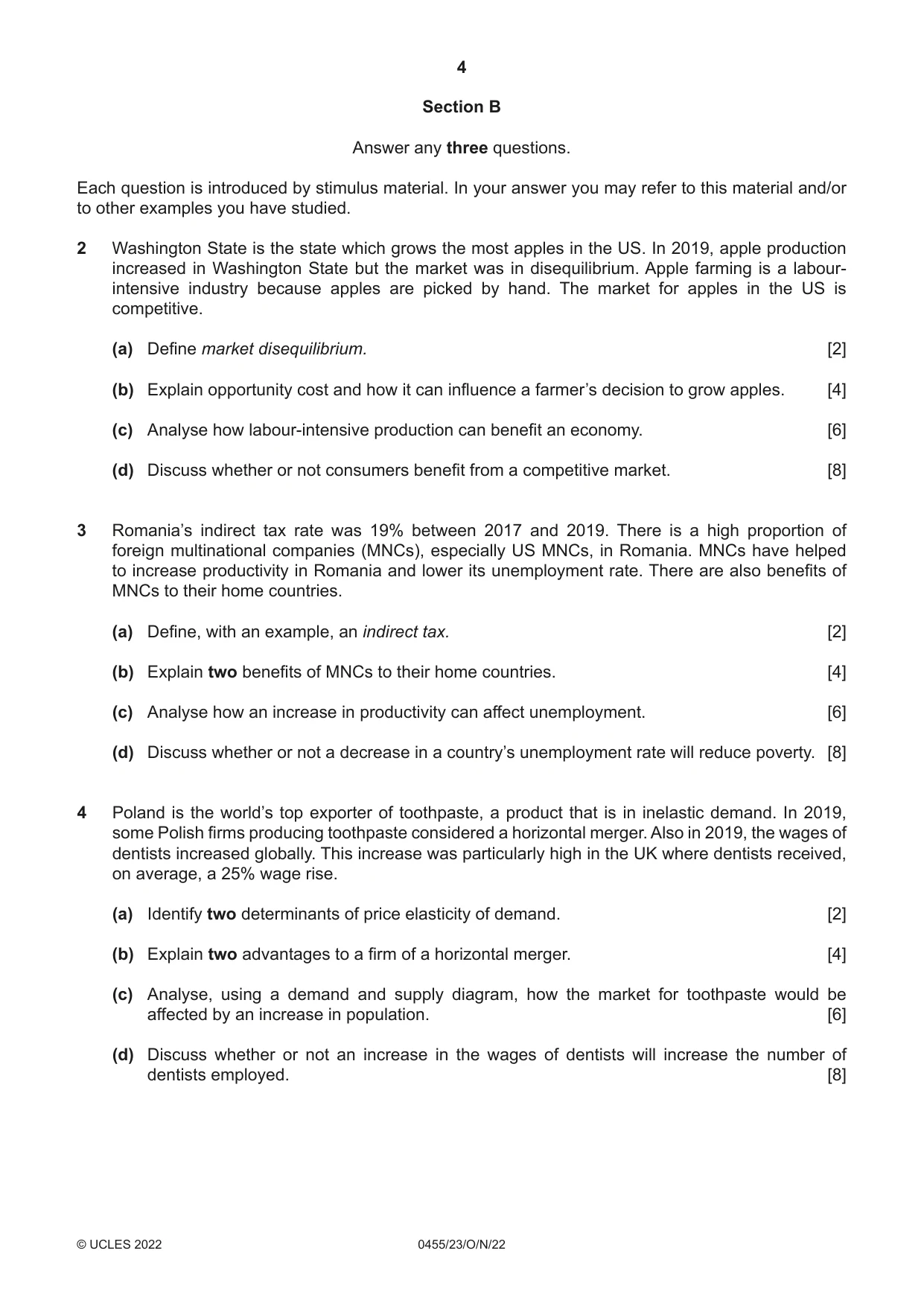 Cambridge IGCSE Economics 0455 2022 Oct/Nov Paper 2 · Variant 3 question paper, page 4 of 8