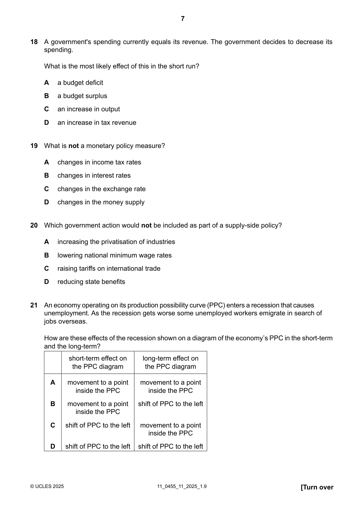 Cambridge IGCSE Economics 0455 2025 Oct/Nov Paper 1 · Variant 1 question paper, page 7 of 12