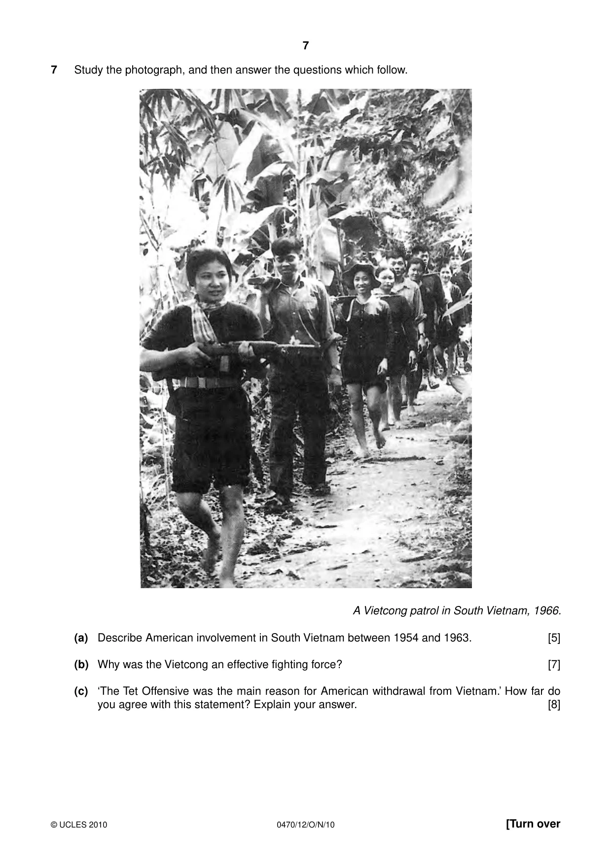 Cambridge IGCSE History 0470 2010 Oct/Nov Paper 1 · Variant 2 question paper, page 7 of 24
