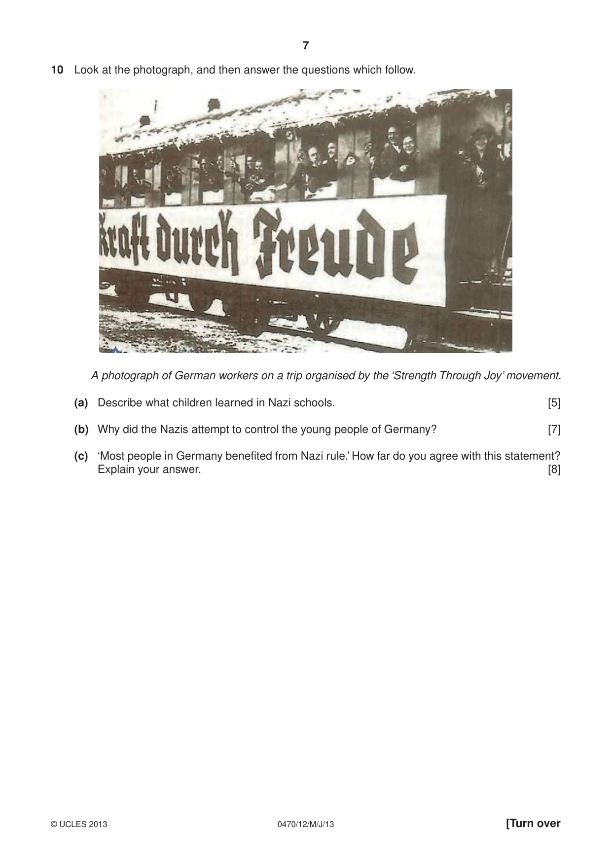Cambridge IGCSE History 0470 2013 May/June Paper 1 · Variant 2 question paper, page 7 of 16